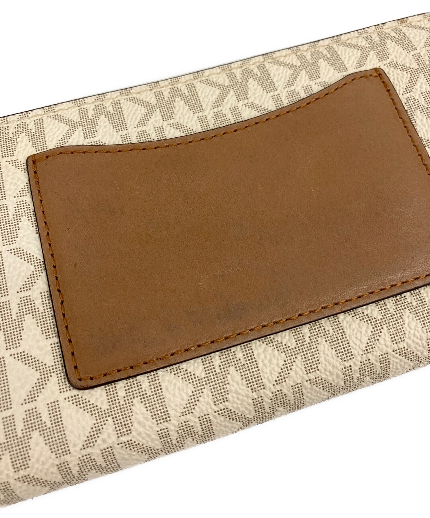 中古・古着通販】MICHAEL KORS (マイケル・コース) 長財布 ホワイト 