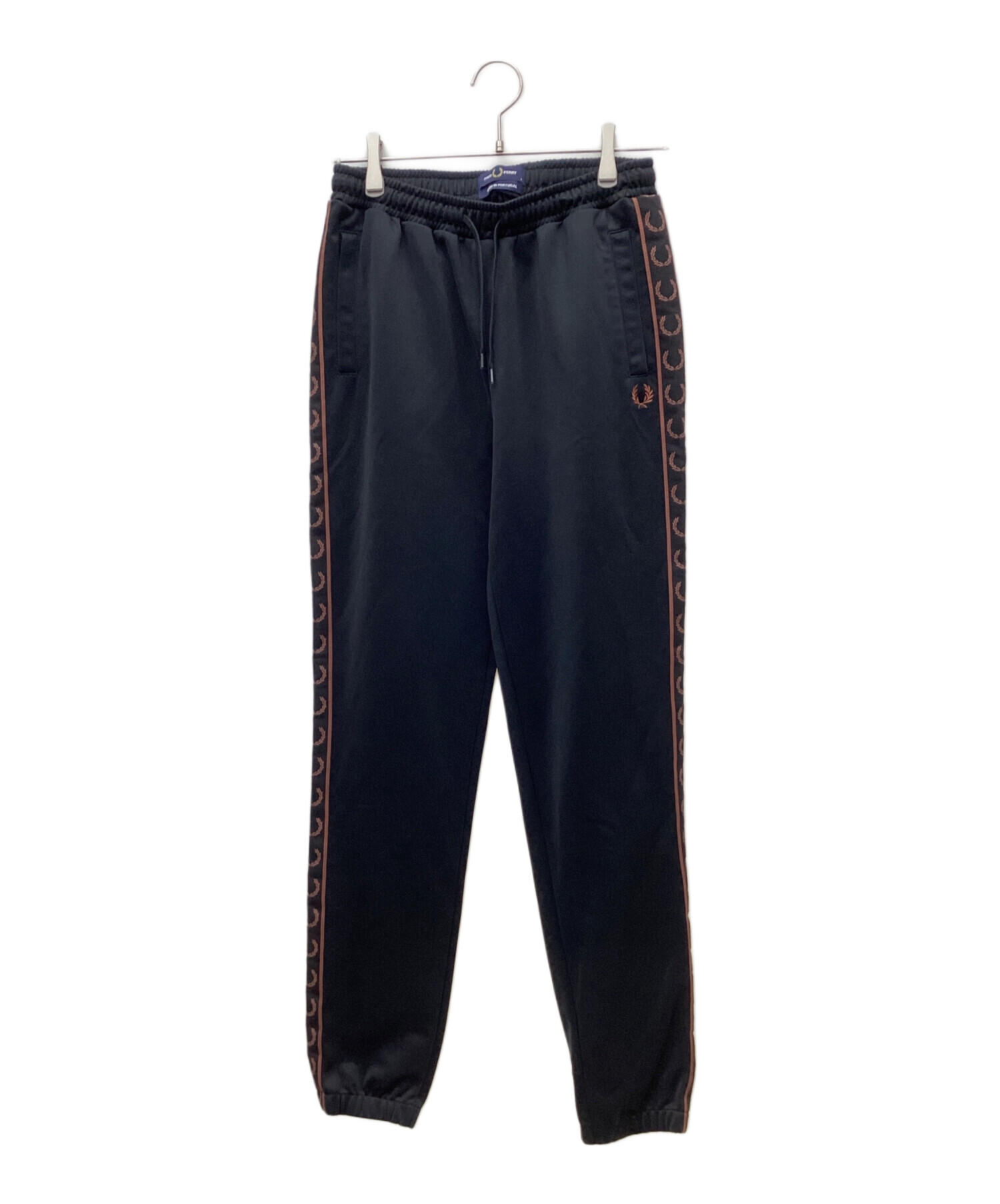 【新品未使用】Fred Perry ブラック トラックパンツ　S 中古・古着通販】FRED PERRY (フレッドペリー) トラックパンツ