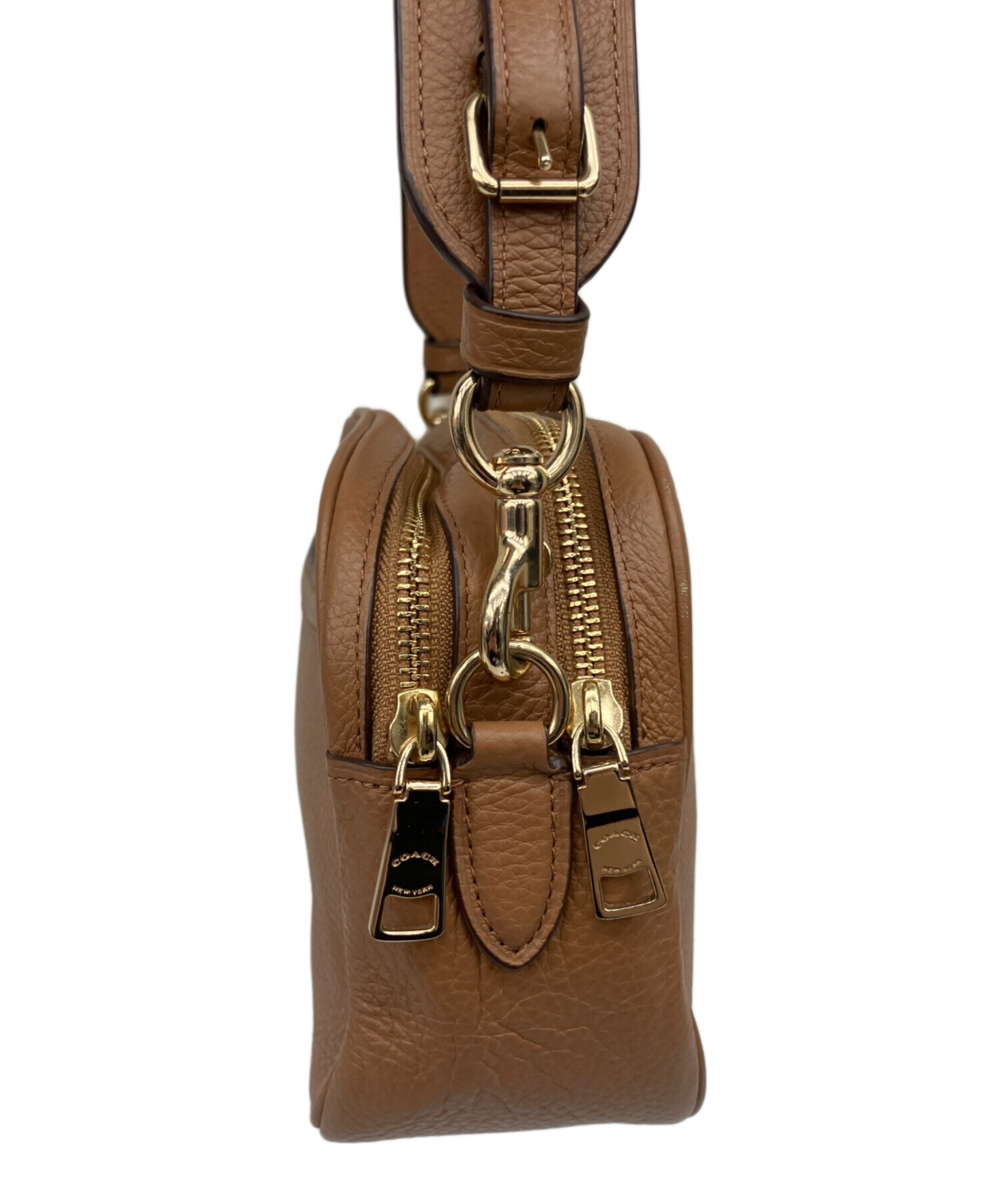 【新品・未使用】COACH ショルダーバッグ 中古・古着通販】COACH (コーチ) ショルダーバッグ ブラウン｜ブランド