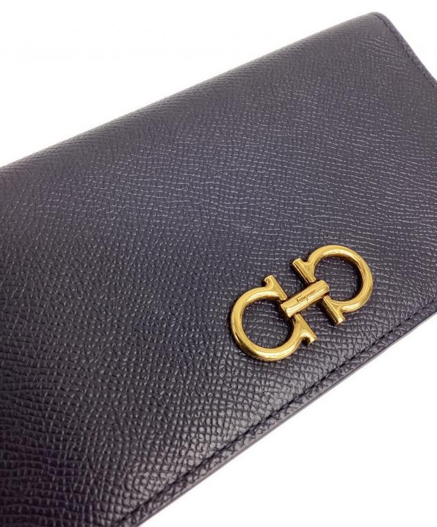 未使用　SalvatoreFerragamo レザー長財布　ネイビー　紺 未使用SalvatoreFerragamo レザーL字ジップ長財布 ネイビー 紺 - メルカリ