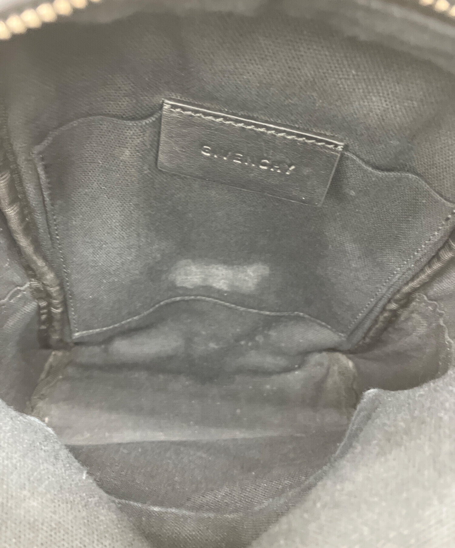 中古・古着通販】GIVENCHY (ジバンシィ) レザーリュック ナノ ブラック