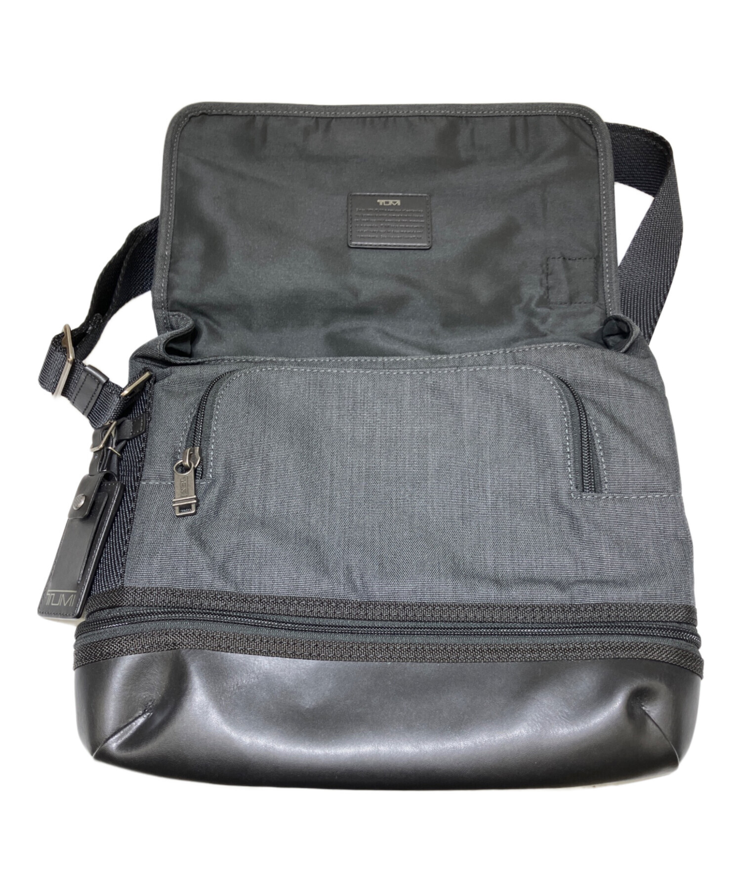 中古・古着通販】TUMI (トゥミ) ショルダーバッグ ブラック×グレー