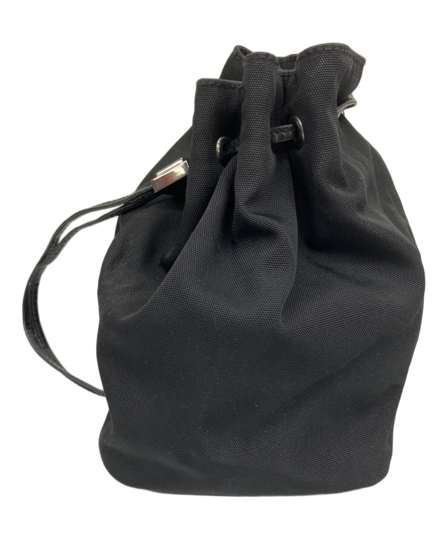 【美品】グッチ　巾着型ポーチ　レザー　ナイロン　ブラック　ロゴ金具　0973 中古・古着通販】GUCCI (グッチ) 巾着 ブラック｜ブランド・古着通販