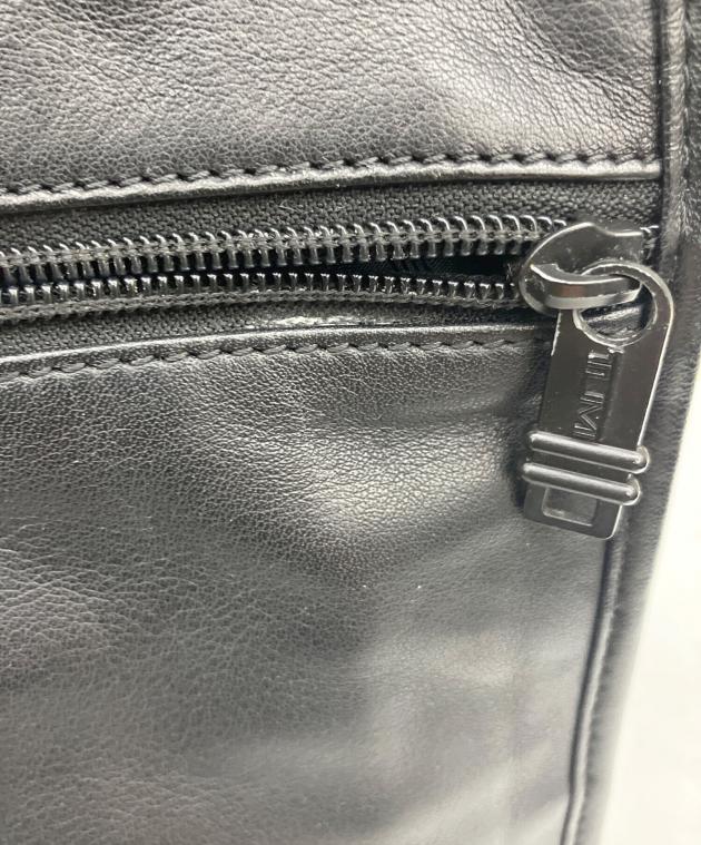 中古・古着通販】TUMI (トゥミ) レザーショルダーバッグ ブラック