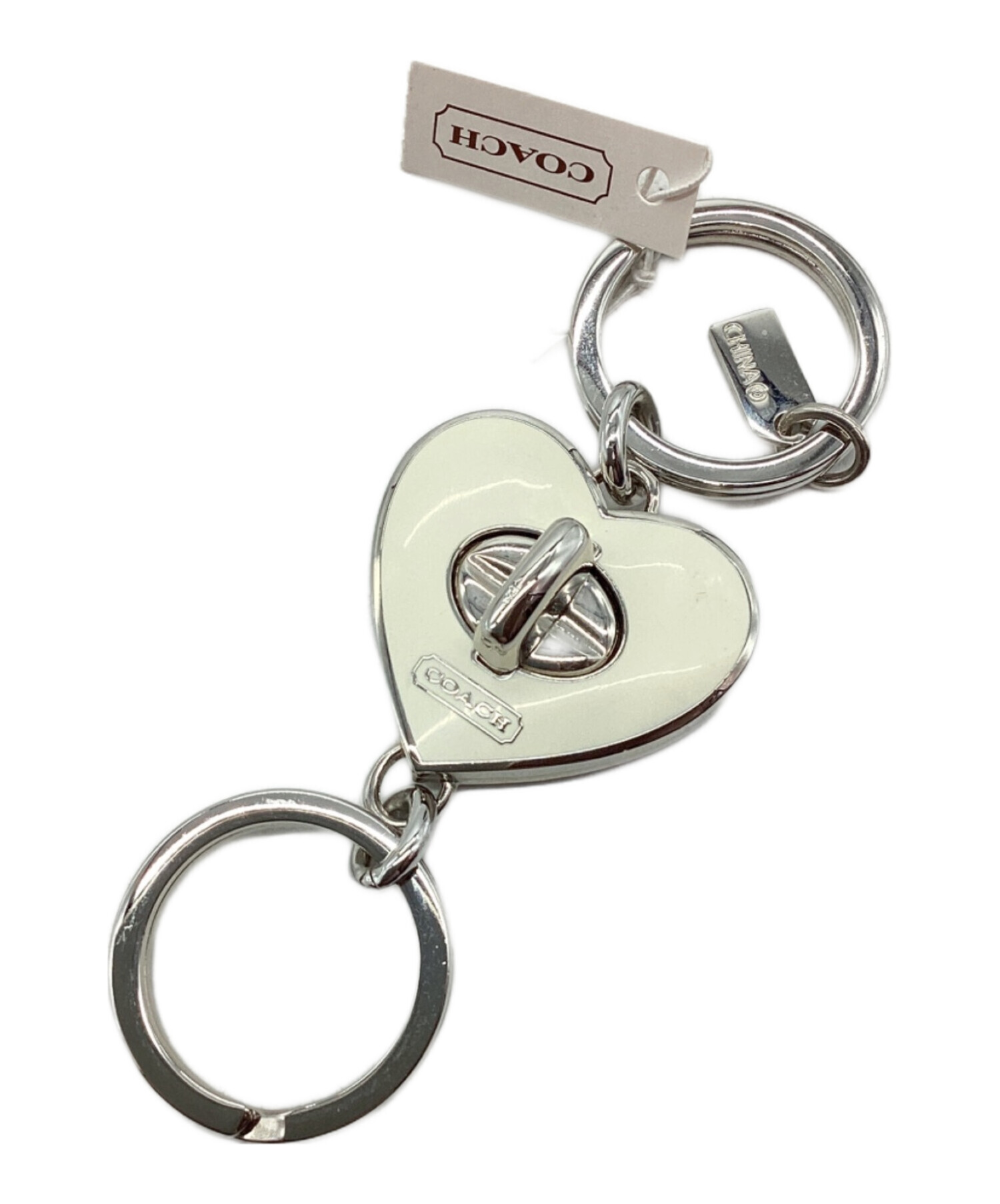 みcoach コーチ　ホース&キャリッジキーホルダーキーリング　新品未使用 中古・古着通販】COACH (コーチ) キーリング ホワイト｜ブランド・古着