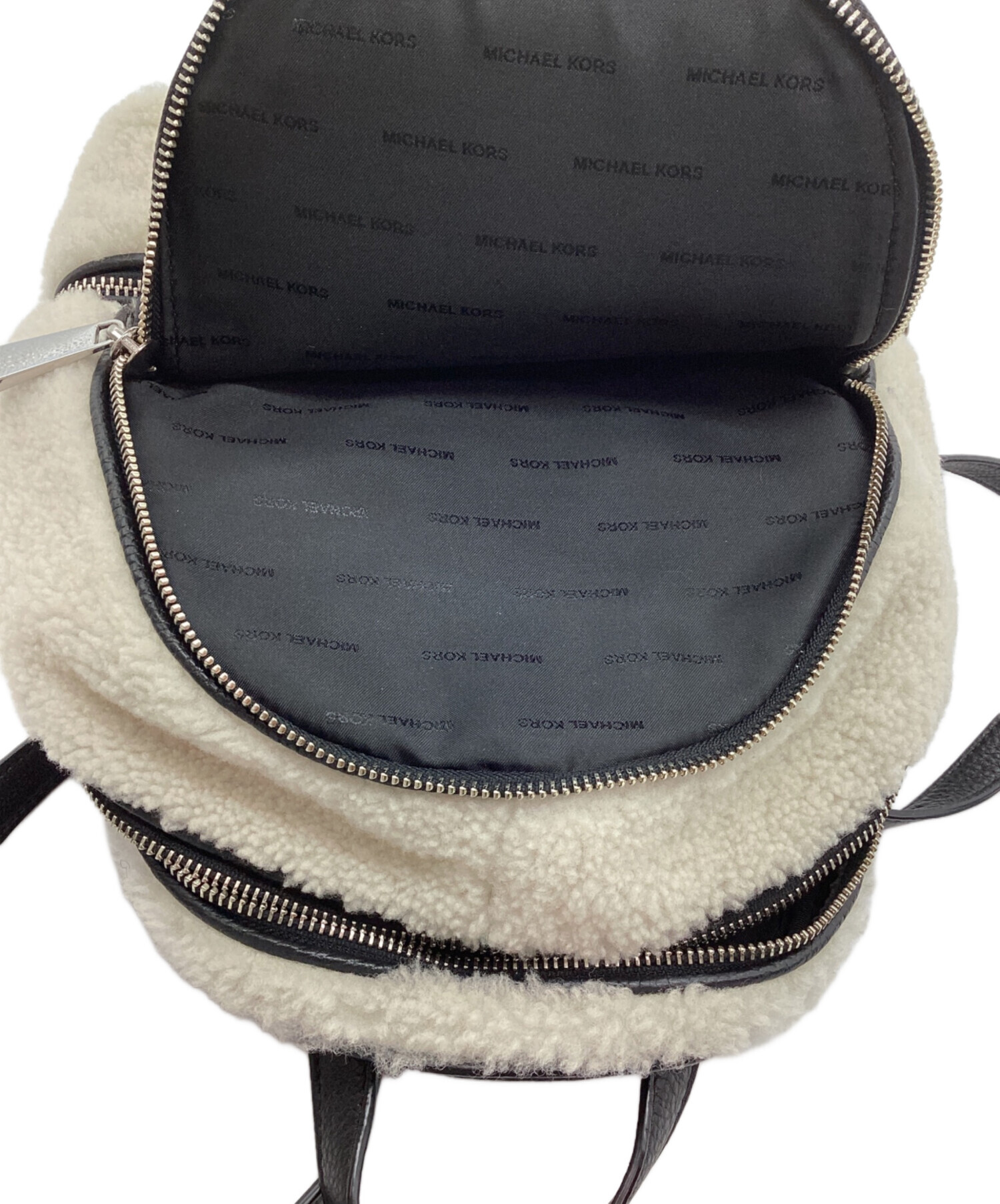 新品・未使用！マイケルコース リュック 中古・古着通販】MICHAEL KORS (マイケル・コース) リュック｜ブランド