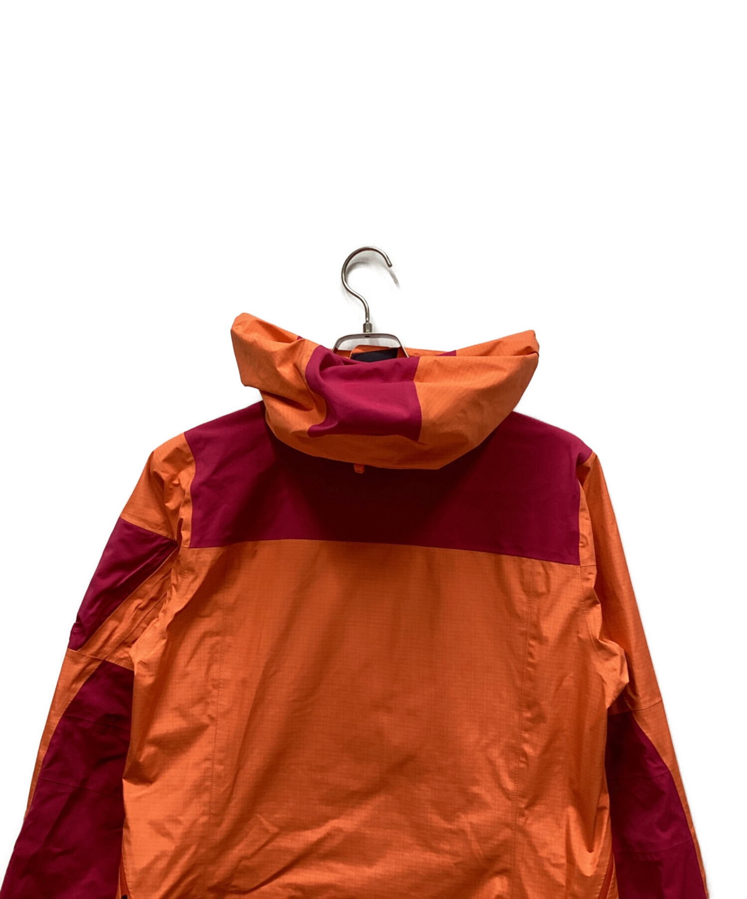ホグロフス HAGLOFS ナイロンジャケット 中古・古着通販】HAGLOFS (ホグロフス) ナイロンジャケット オレンジ