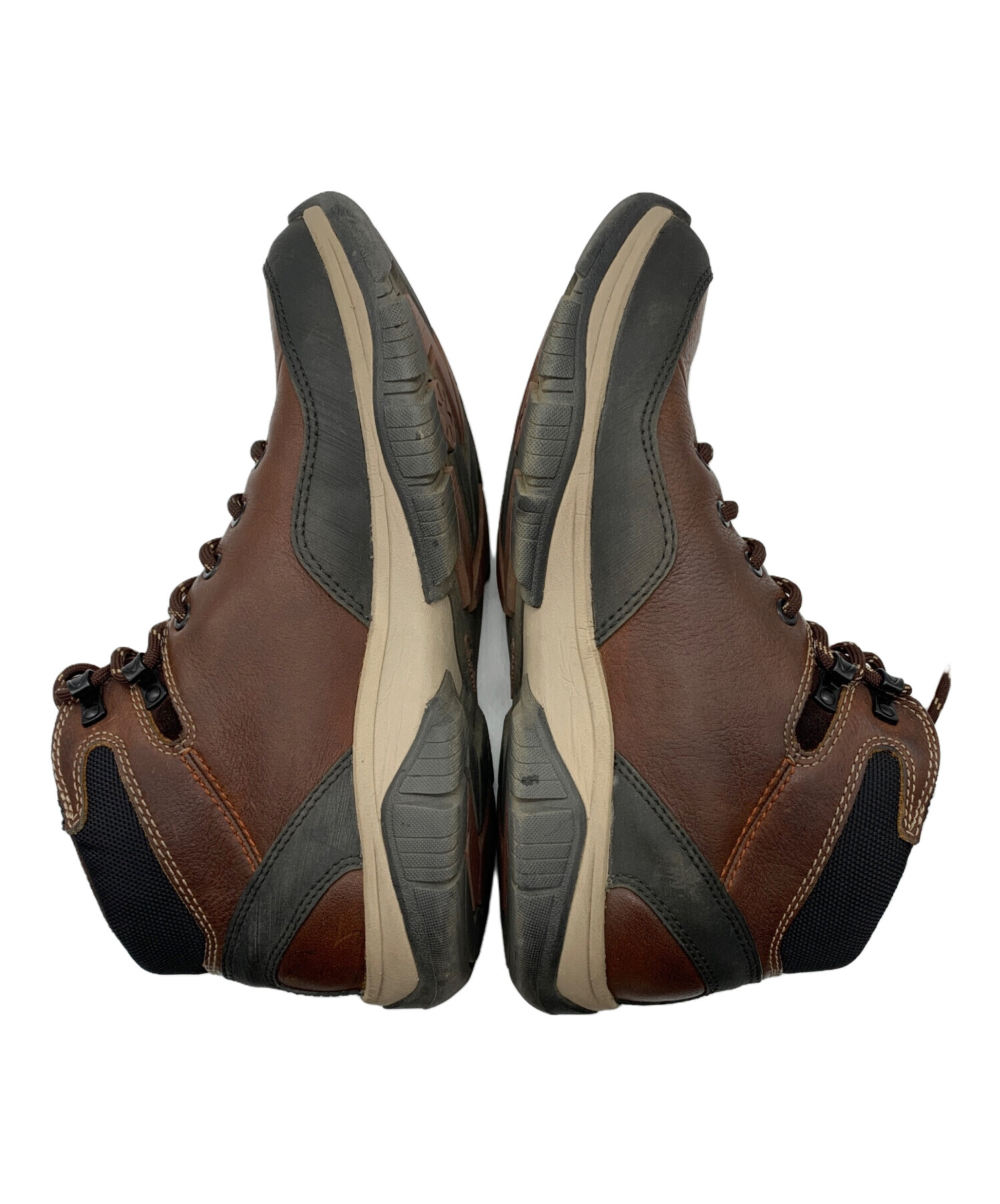 中古・古着通販】CLARKS (クラークス) マウンテンブーツ ブラウン