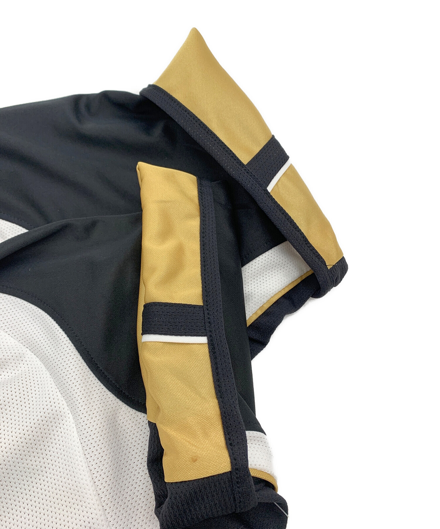 中古・古着通販】UMBRO (アンブロ) マンチェスターユナイテッド 100