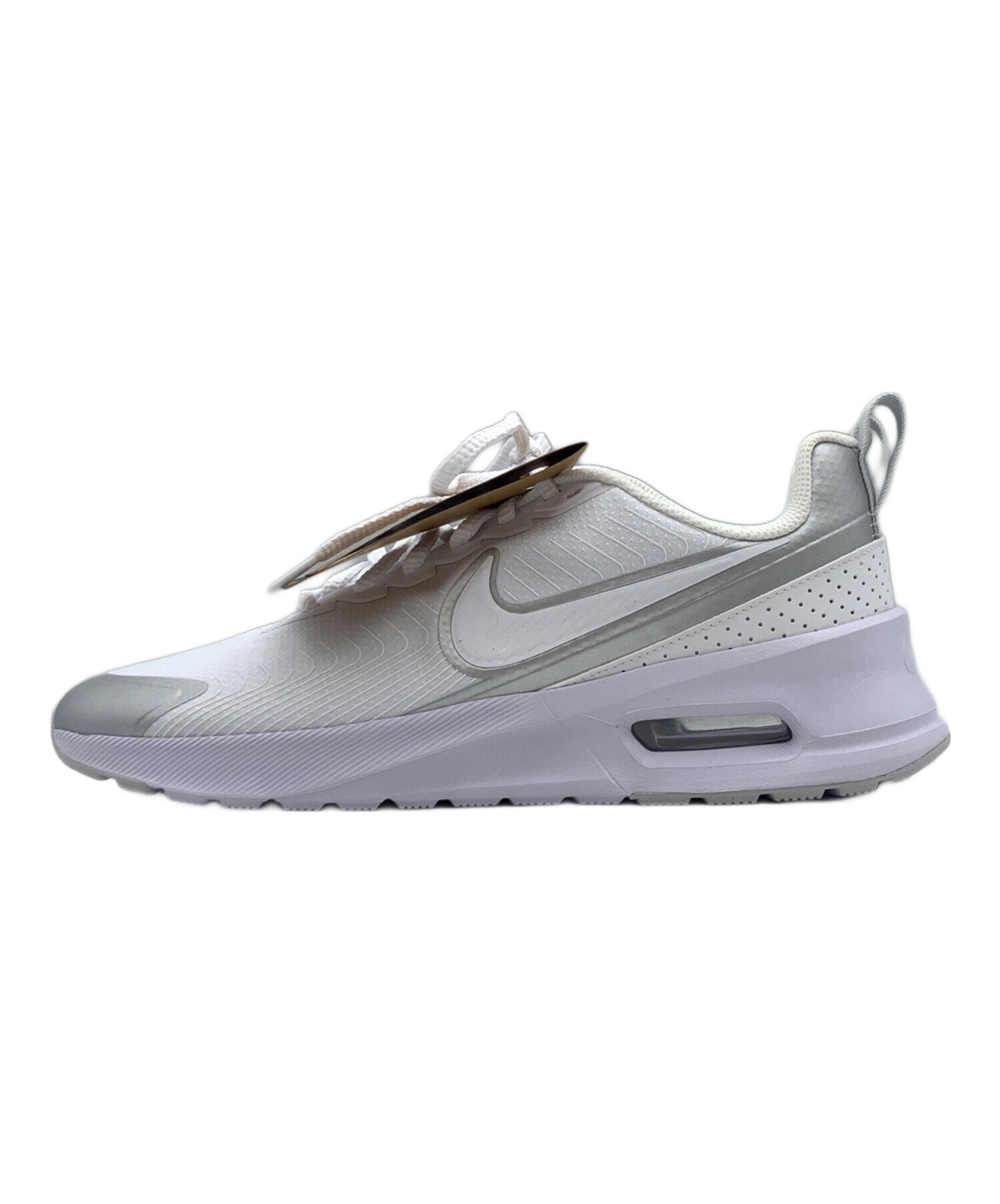 中古・古着通販】NIKE (ナイキ) スニーカー AIR MAX NUAXIS ホワイト 