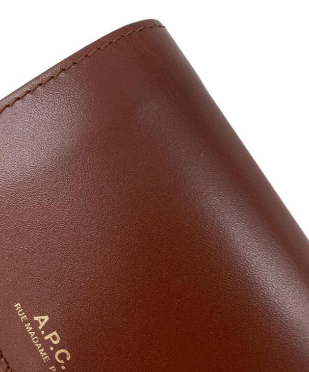 新品未使用　A.P.C.二つ折り財布　ダークブラウン 中古・古着通販】A.P.C. (アーペーセー) 3つ折り財布 ブラウン