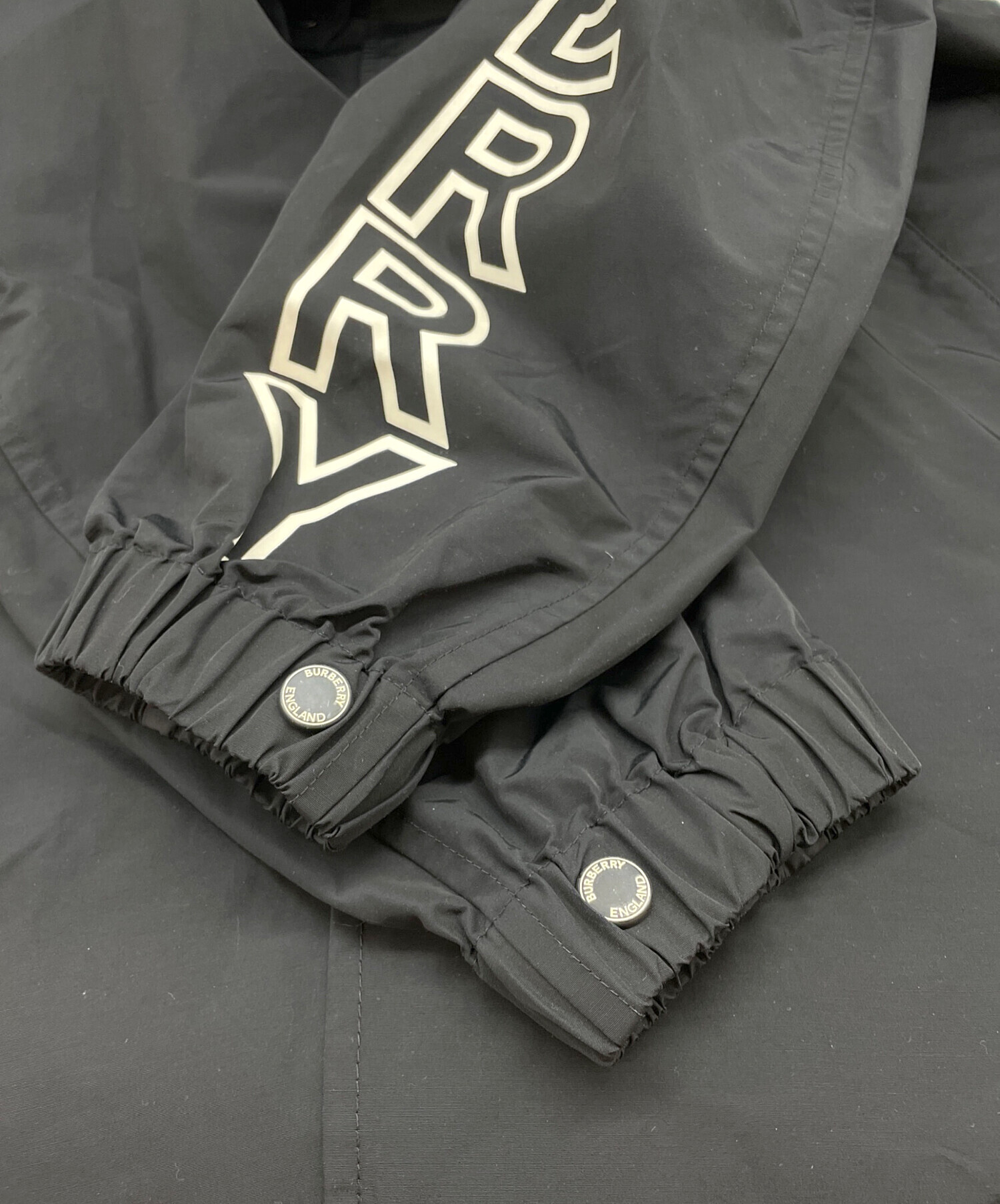 中古・古着通販】BURBERRY (バーバリー) ナイロンコート ブラック