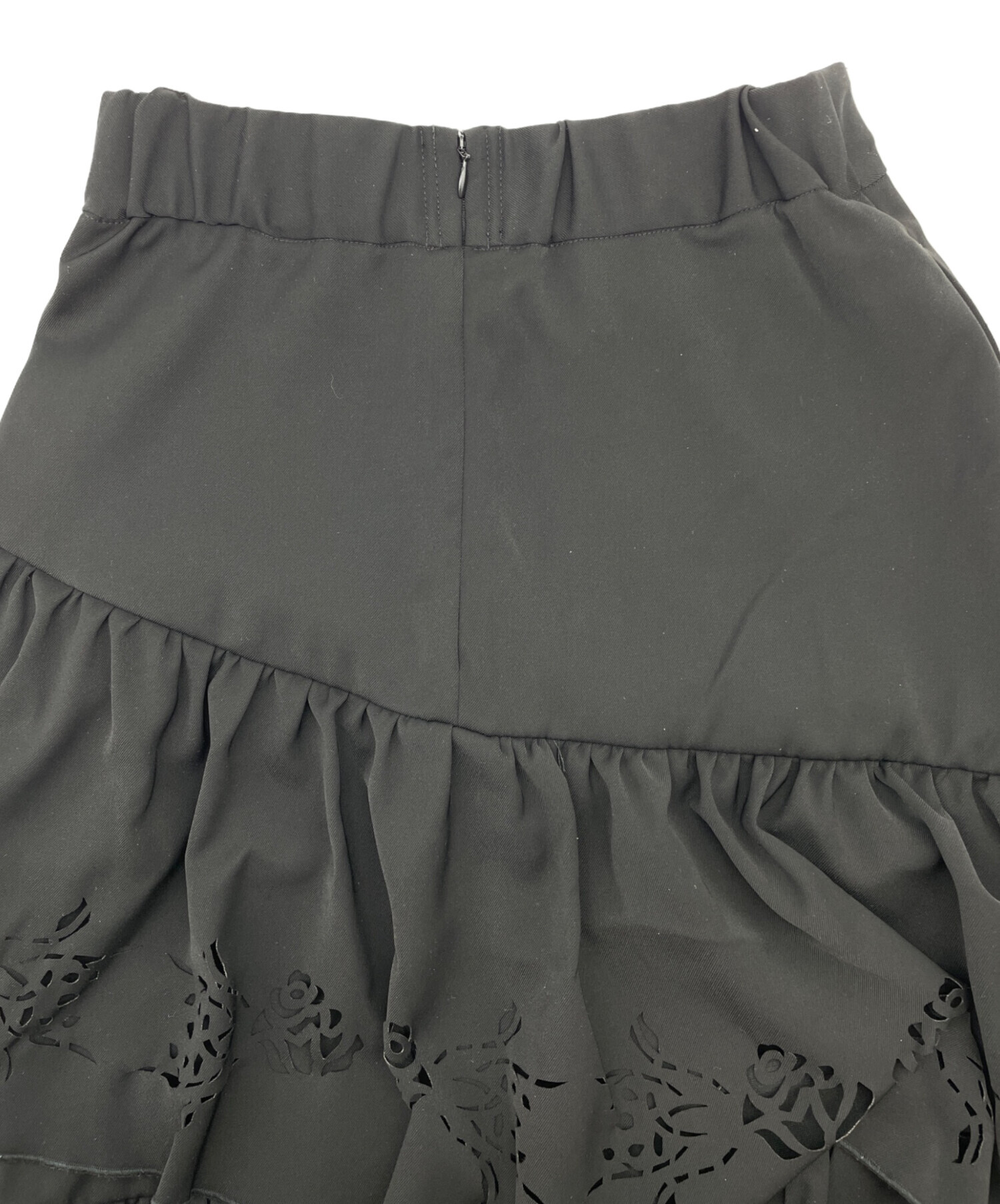 中古・古着通販】HARE (ハレ) Ado (アド) LASER CUT TIERED SKIRT