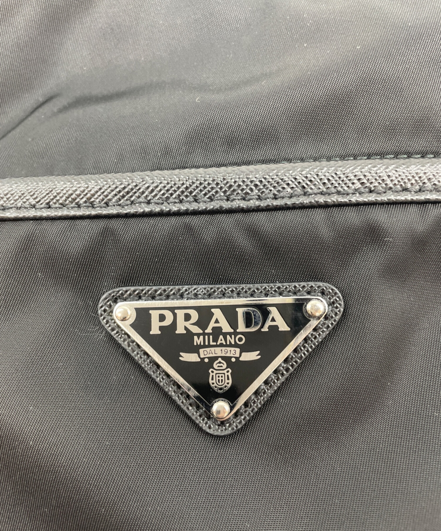 新品未使用 プラダ サファイアーノ マテリアル PRADA 洗練された上品な ◇ サフィアーノレザー ミニバッグ 人気