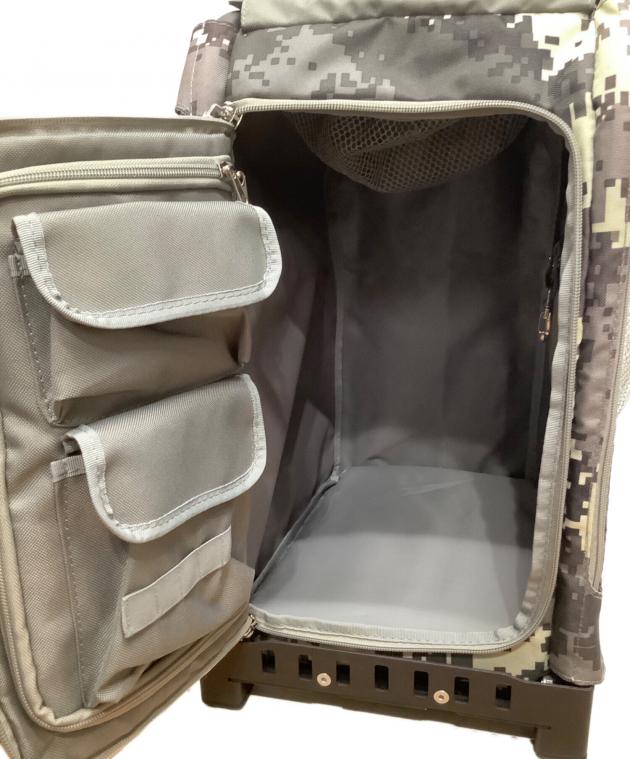 値下げ❗️中古❗️ ZUCA（ズーカ）　スケート　キャリー　灰色　グレー 在庫限り 値下げ❗️中古❗️ ZUCA（ズーカ） スケート キャリー 灰色