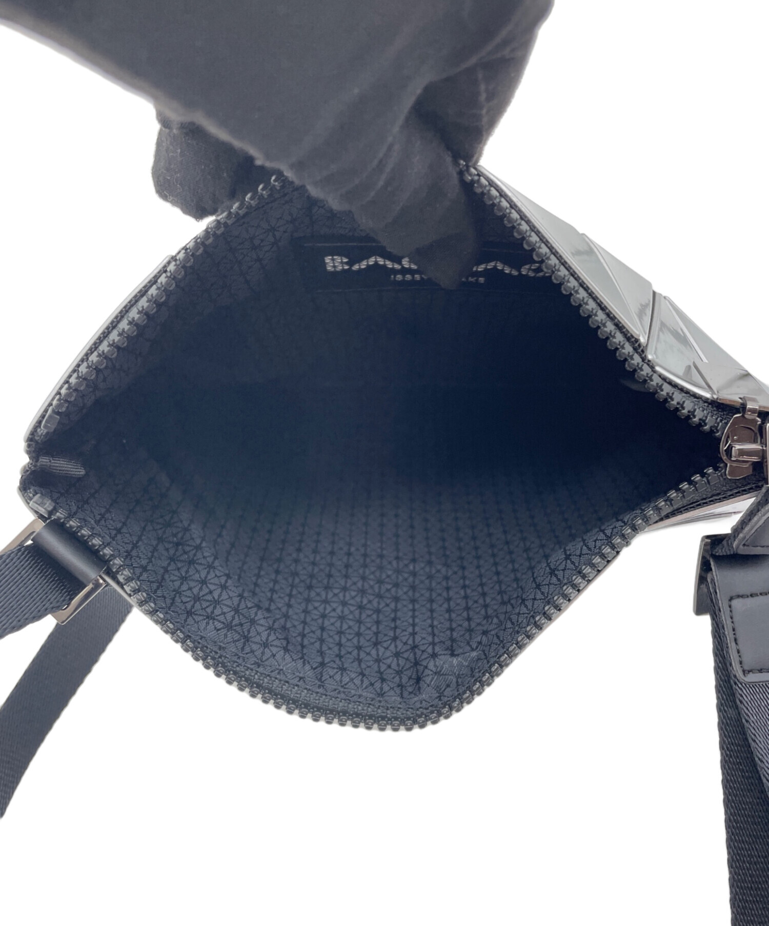 中古・古着通販】ISSEY MIYAKE (イッセイミヤケ) ショルダーバッグ