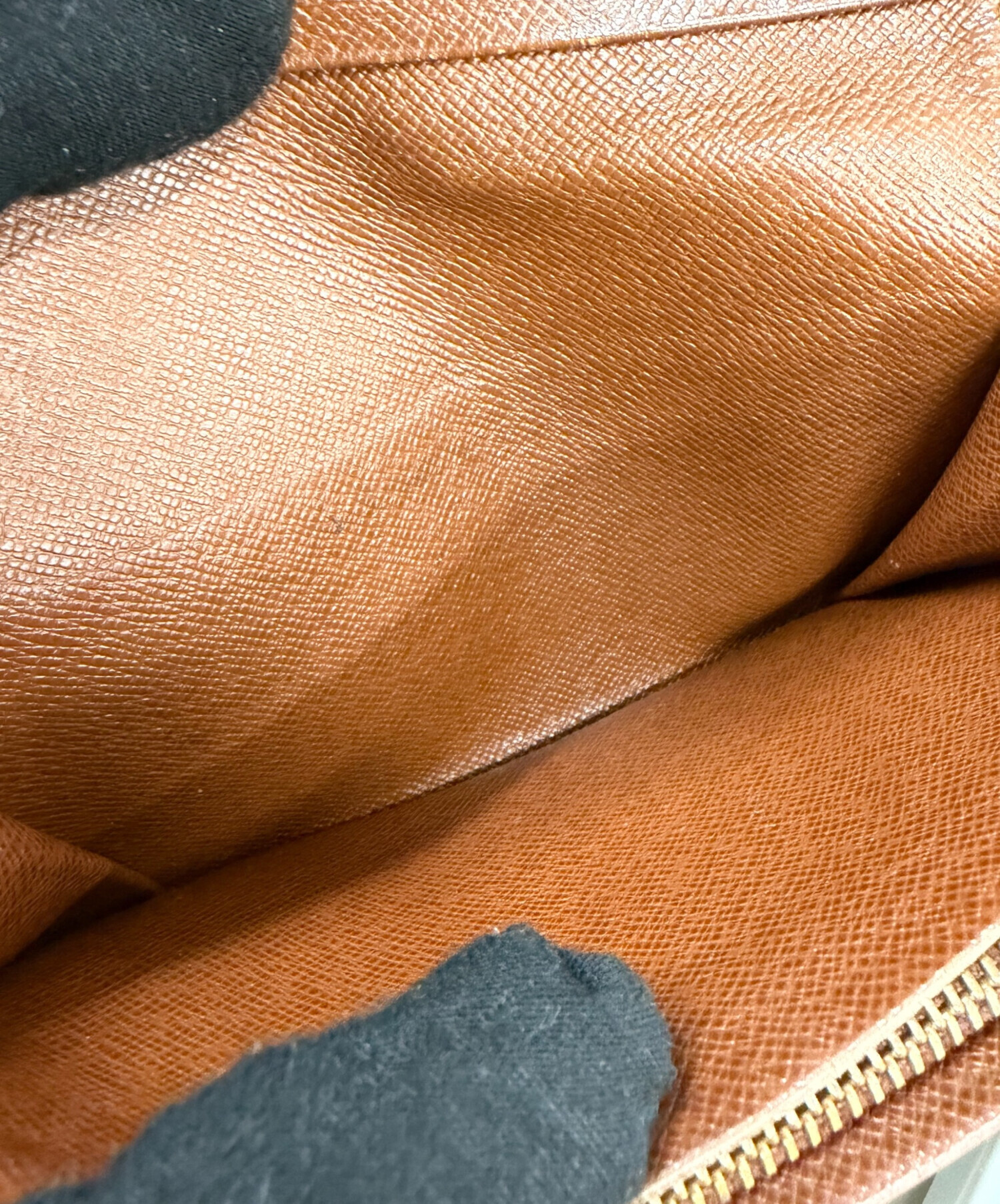 ルイヴィトン エピ ポルトモネ ビエ トレゾール オレンジ 二つ折り財布 LOUIS VUITTON（ルイ・ヴィトン） モノグラム ポルトモネビエ