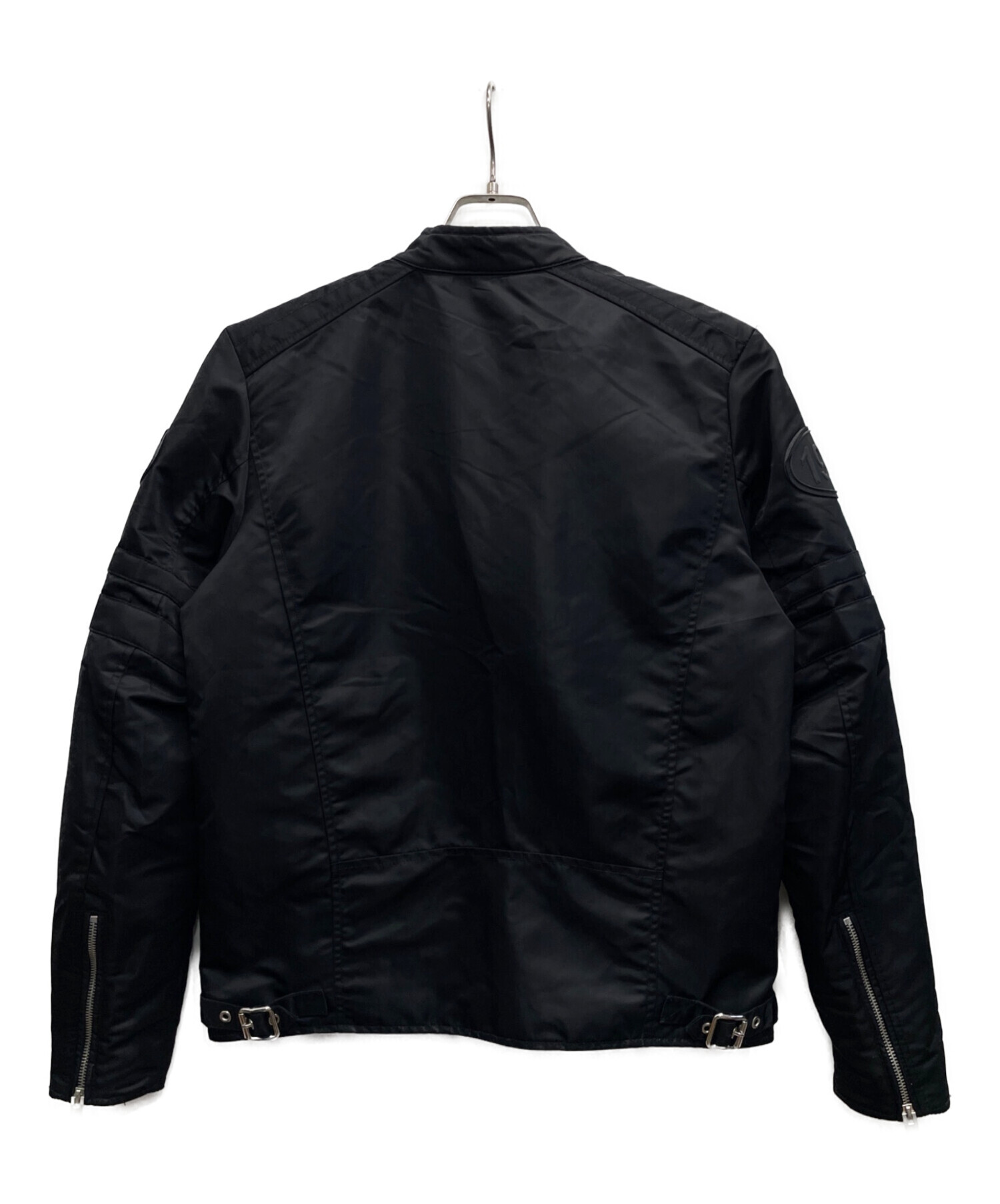 ディーゼルナイロンジャケットＭサイズ 中古・古着通販】DIESEL (ディーゼル) ナイロンジャケット ブラック
