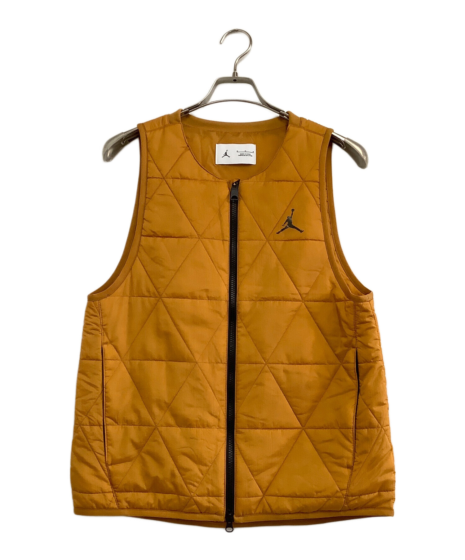 NIKE ジョーダンベスト　M 新品・未使用品 中古・古着通販】NIKE (ナイキ) 中綿ベスト ジョーダン スポーツ