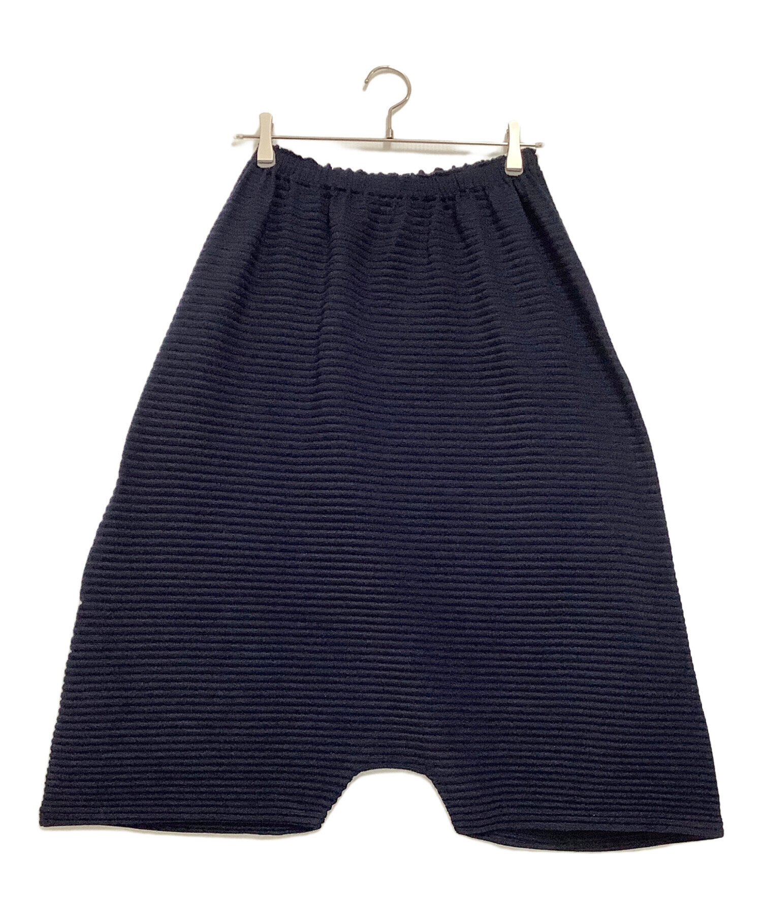 ミーイッセイミヤケ ネイビーパンツ 中古】ミー イッセイミヤケ me  