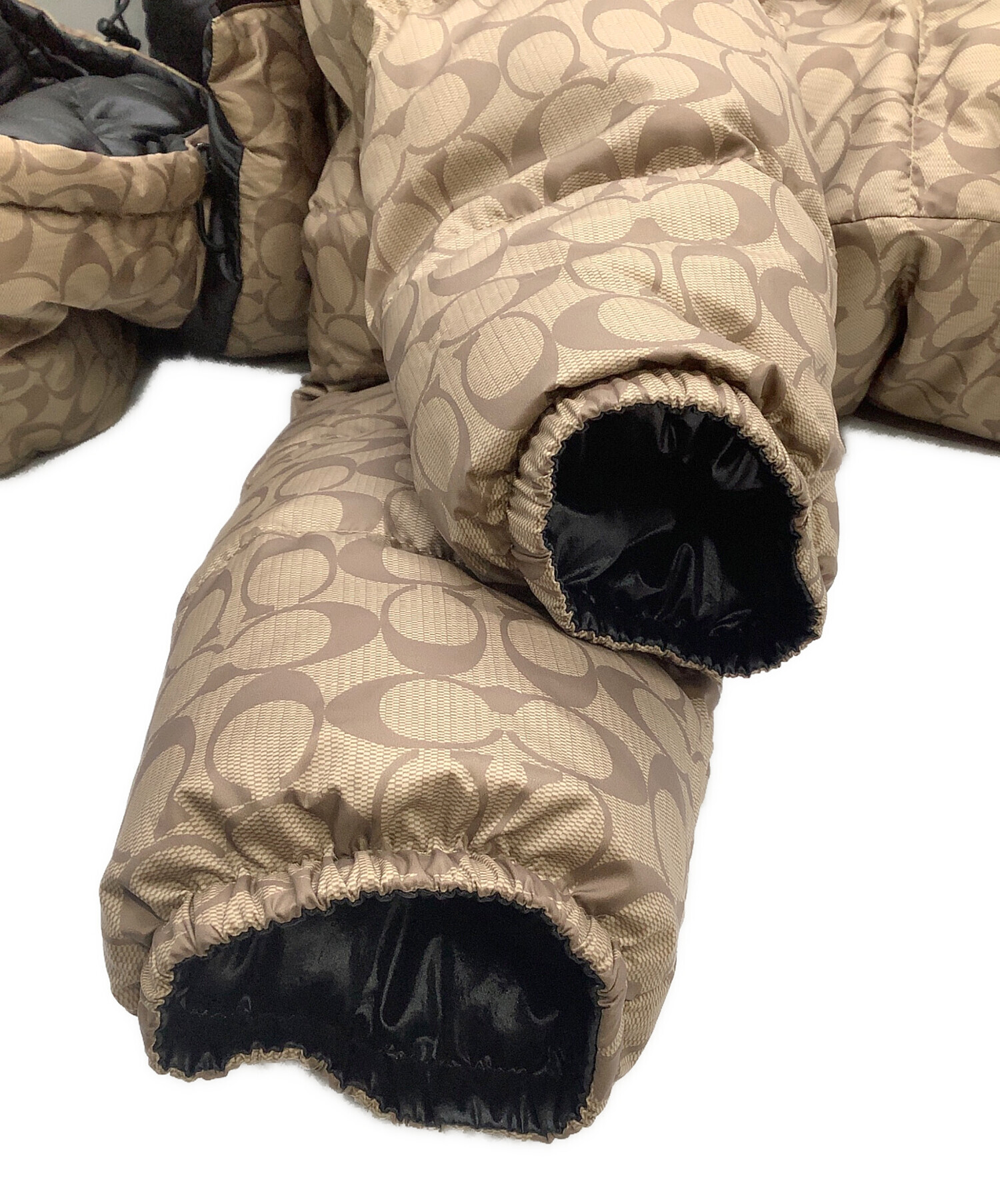 コーチCOACHベージュ 上品なダウンジャケット◆サイズ8 中古・古着通販】COACH (コーチ) ダウンジャケット シグネチャー