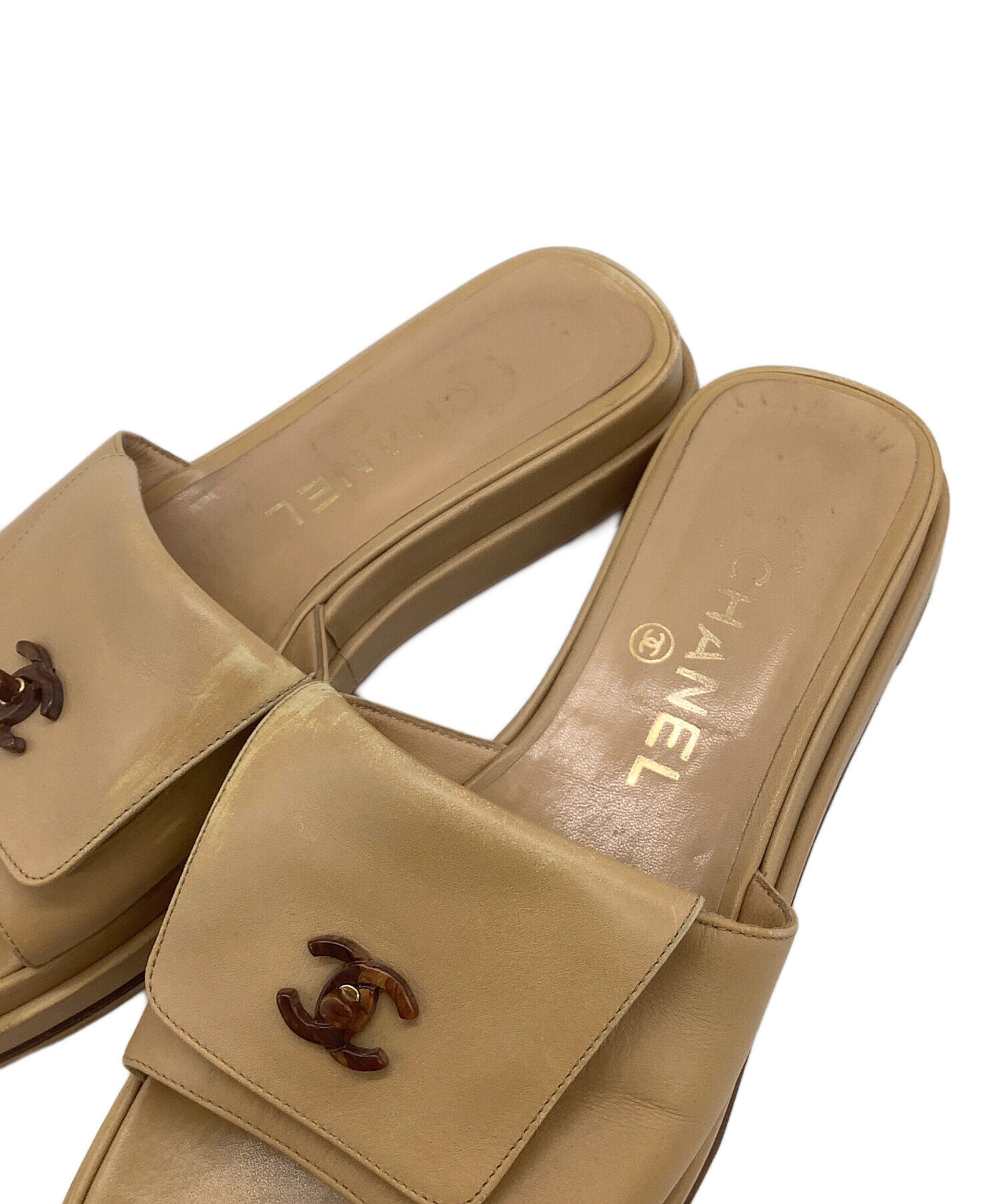 CHANEL シャネル トングサンダル ココマーク ブラウン 中古・古着通販】CHANEL (シャネル) サンダル ココマーク ブラウン