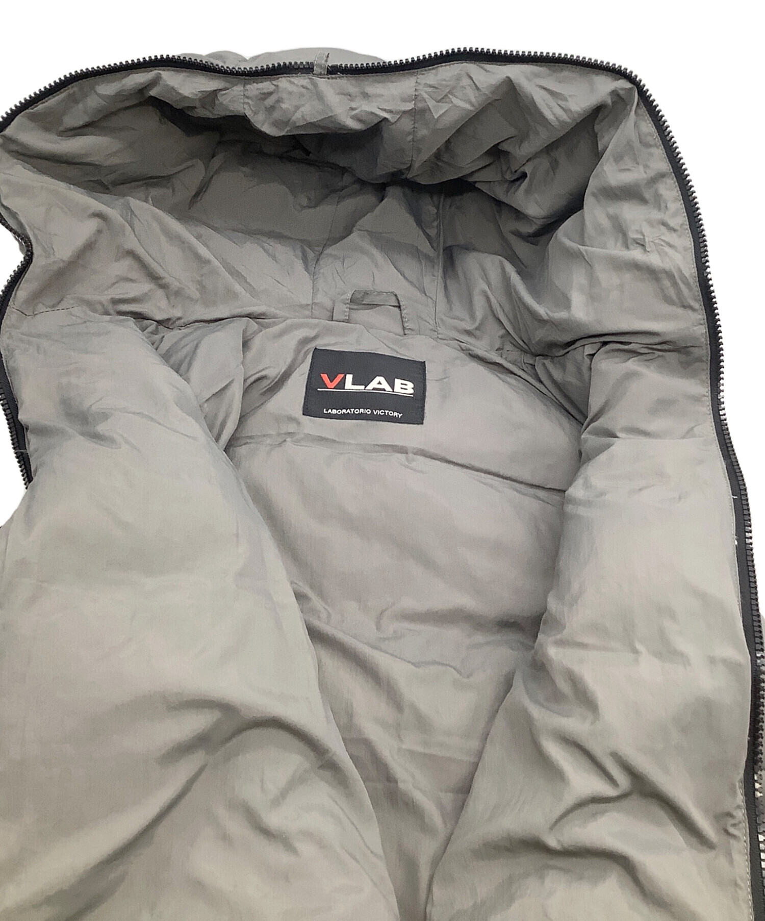 中古・古着通販】VLAB (ヴィラボ) ダウンベスト グレー サイズ:42