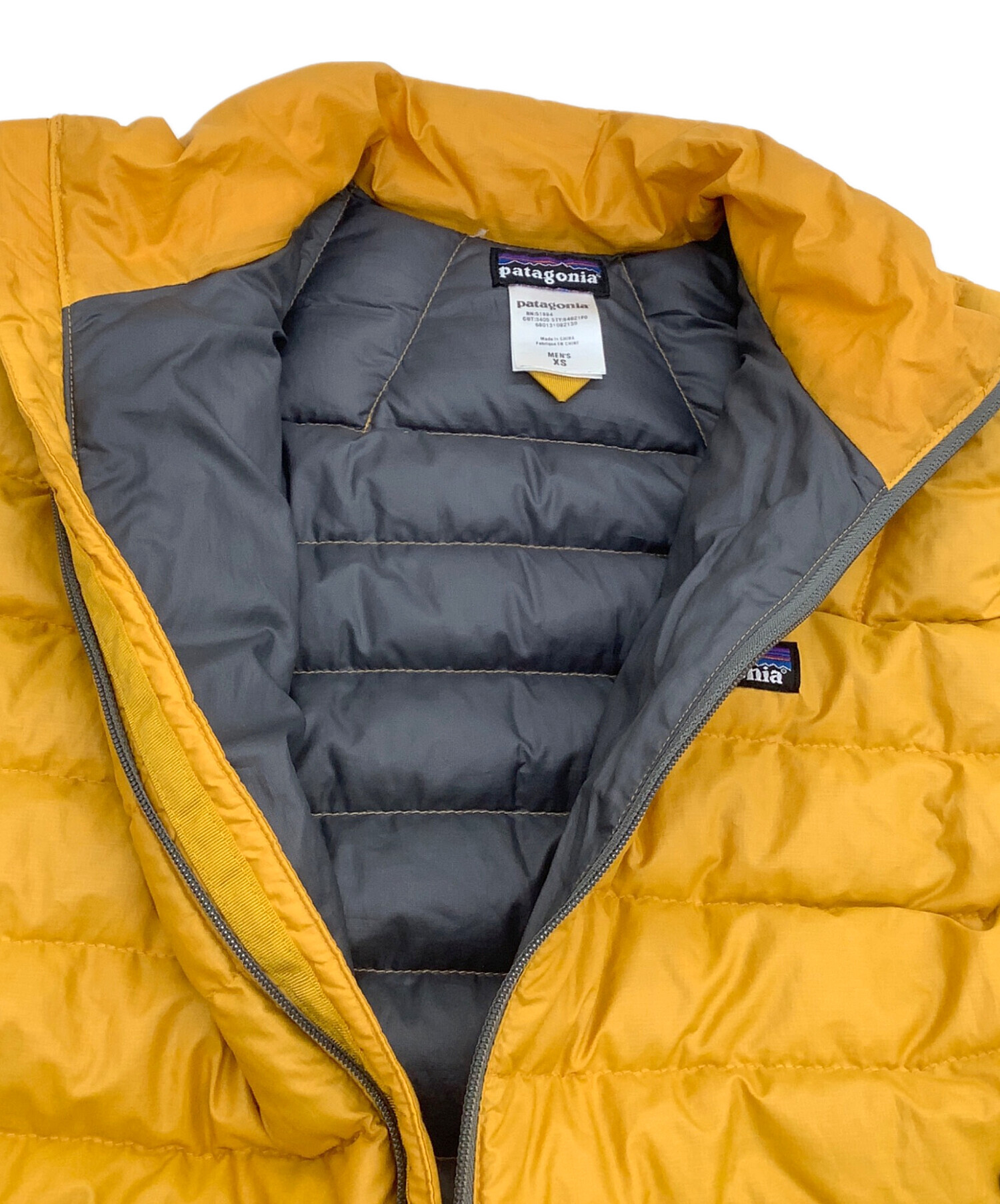 中古・古着通販】Patagonia (パタゴニア) ダウンベスト イエロー 