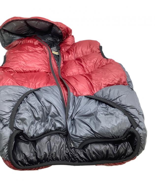 FEATHERED FRIENDS (フェザードフレンズ)ダウンベスト レッド FEATHERED FRIENDS（フェザードフレンズ）の「HELIOS VEST USA