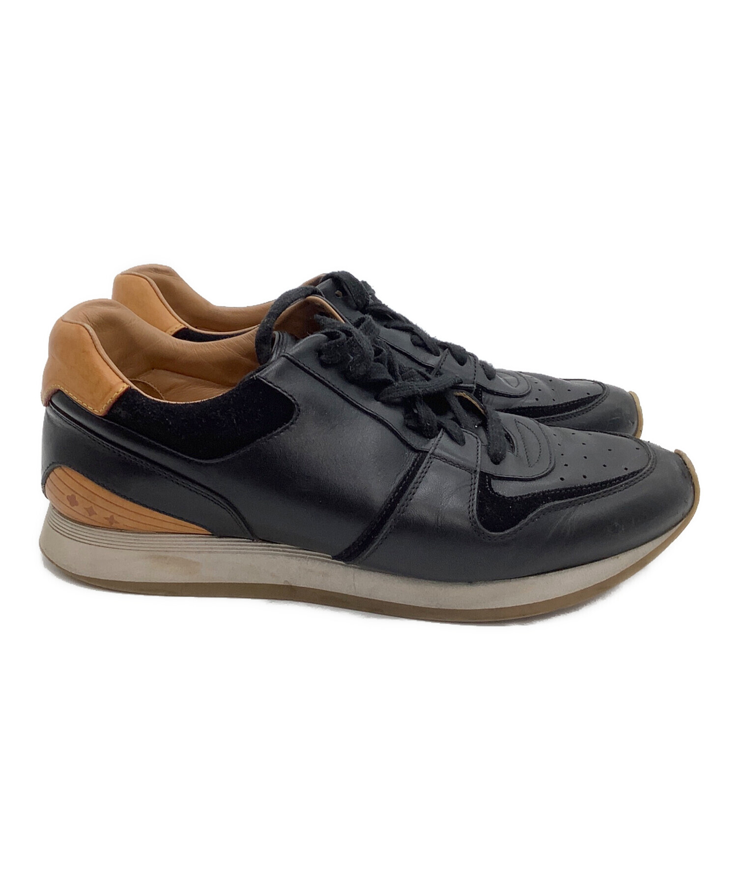 【LOUIS VUITTON】ヴィトン ブラック レザースニーカー 5 1/2 中古・古着通販】LOUIS VUITTON (ルイ ヴィトン) レザースニーカー