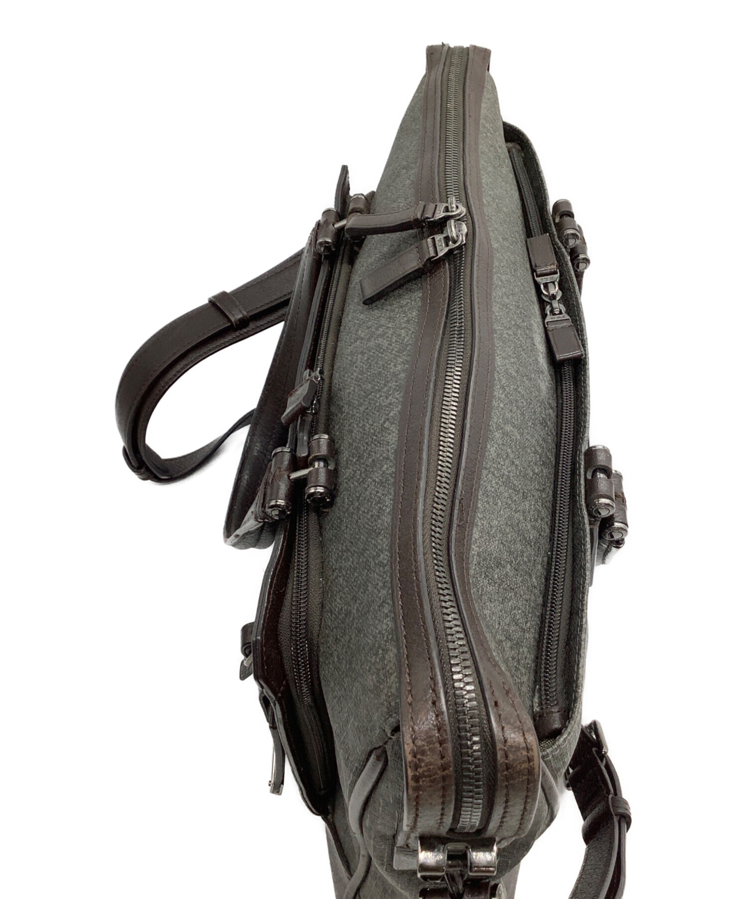 中古・古着通販】TUMI (トゥミ) 2WAYバッグ グレー×ブラウン｜ブランド