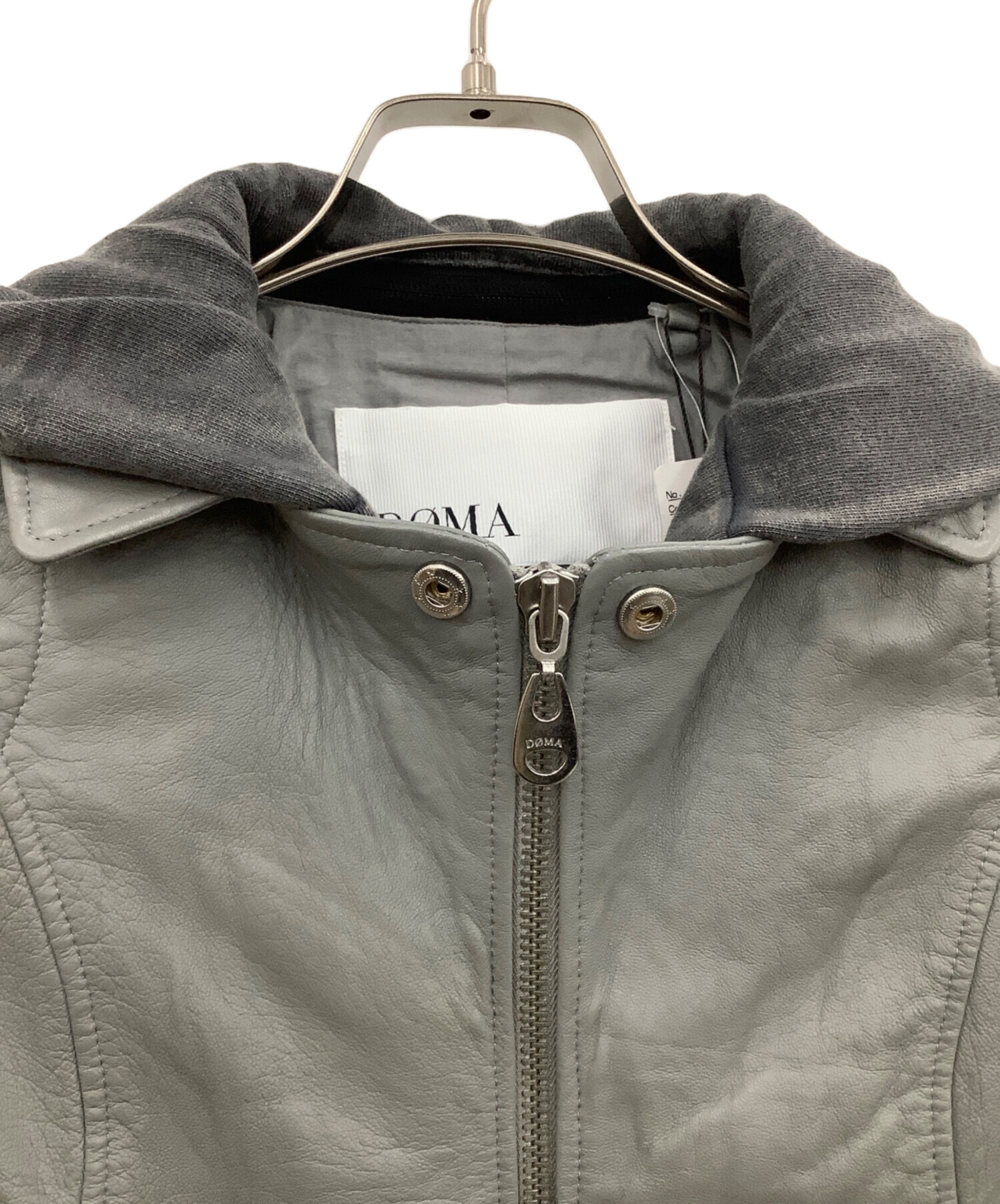 DOMA ドーマ フード付き レザージャケット　グレー ライダース DOMA ドーマ フード付き レザージャケット グレー ライダース - メルカリ
