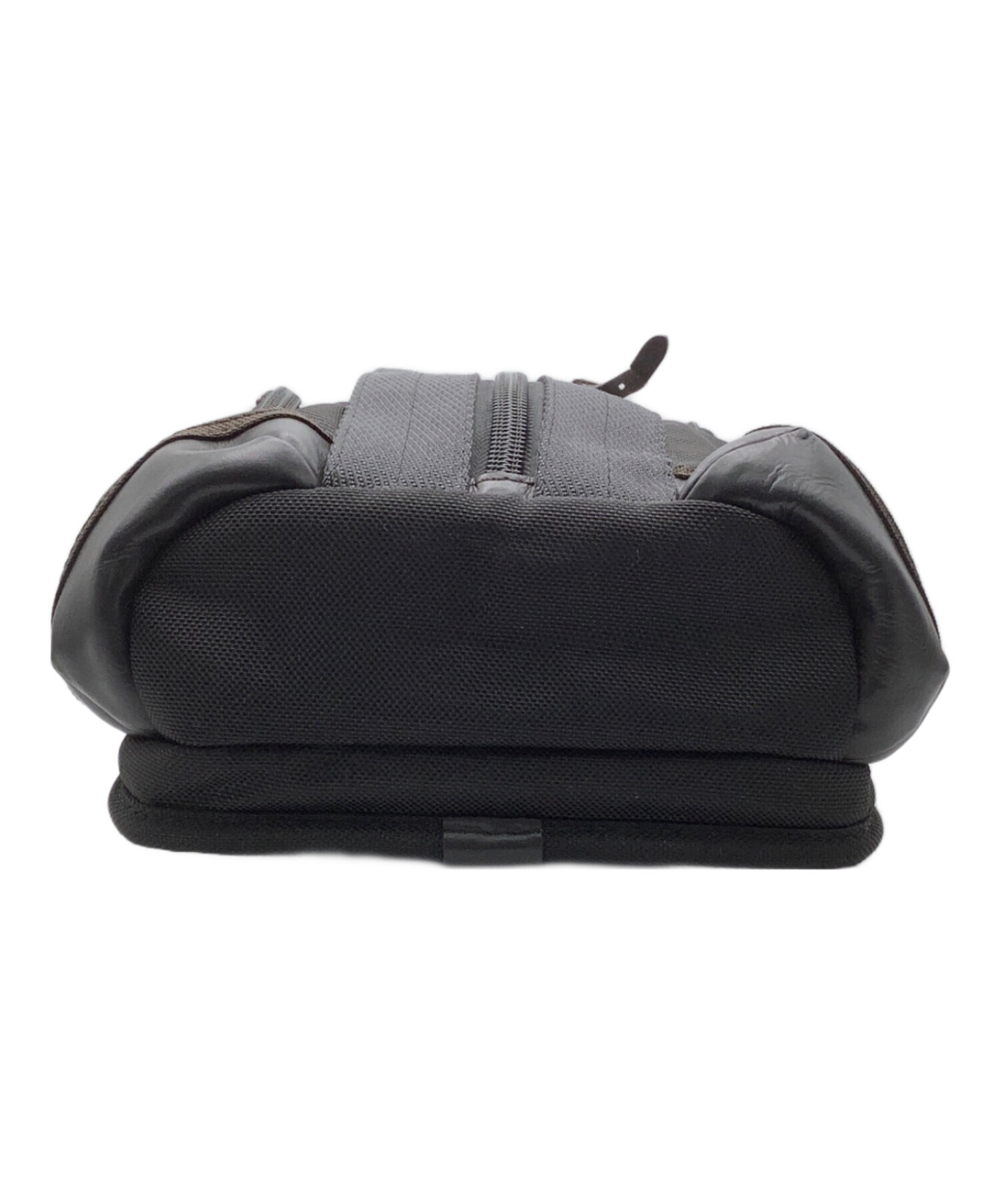中古・古着通販】TUMI (トゥミ) モントレースリングバッグ ブラック 