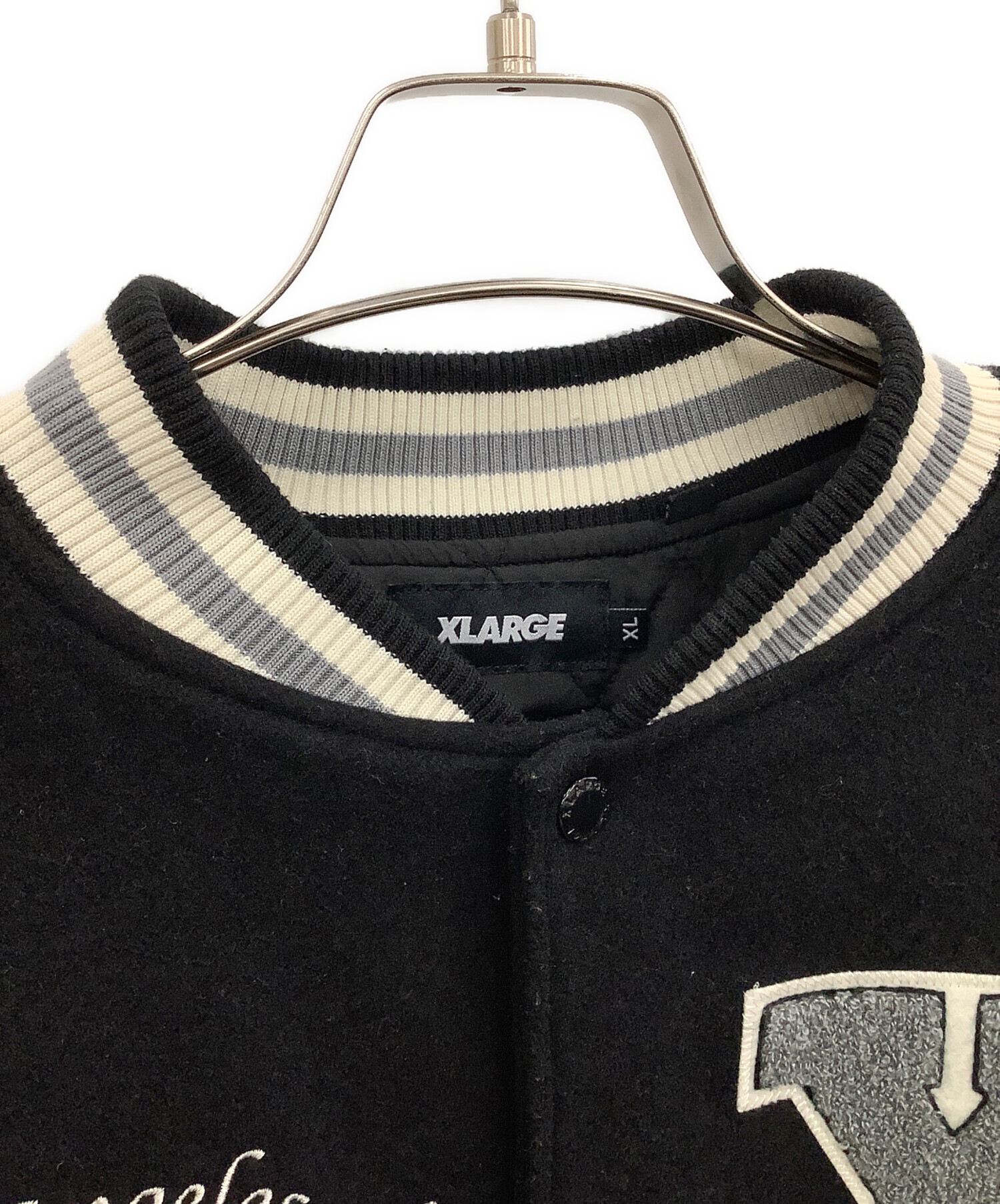 中古・古着通販】X-LARGE (エクストララージ) スタジャン ブラック