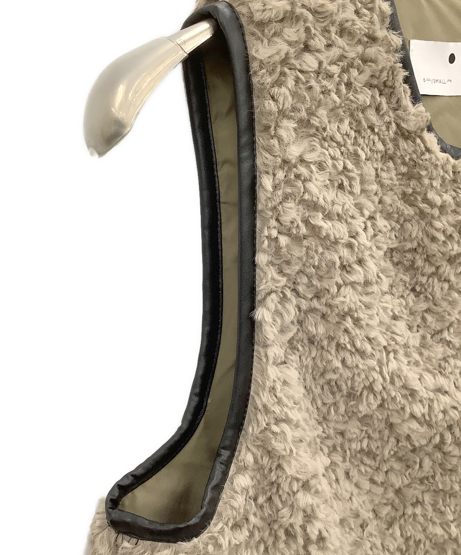 中古・古着通販】THREE DOTS (スリードッツ) プードルボアロングベスト