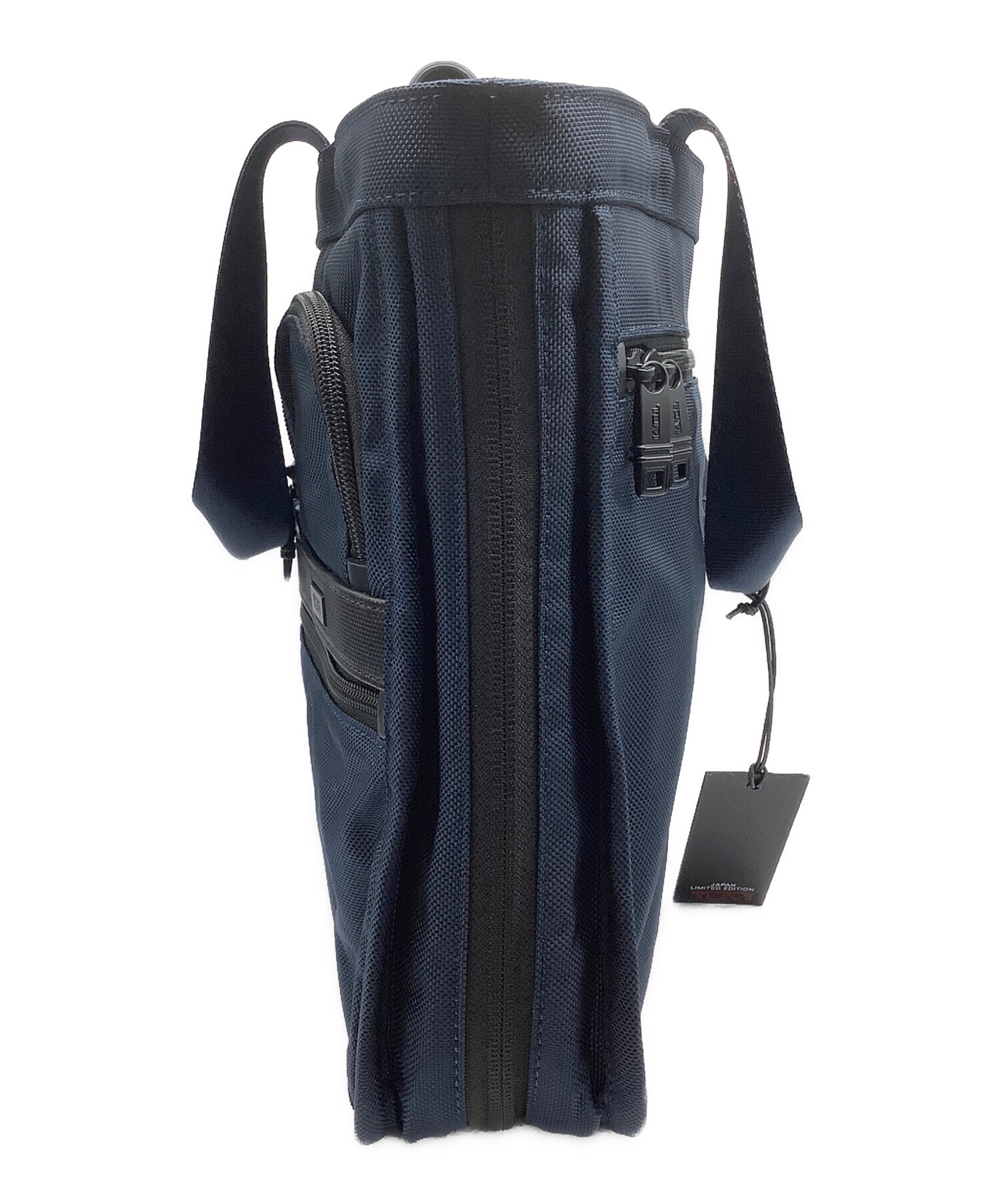 TUMI × SHIPS トートバッグ　ネイビー　未使用　タグ付き 中古・古着通販】TUMI (トゥミ) SHIPS (シップス) アルファ2 エクス