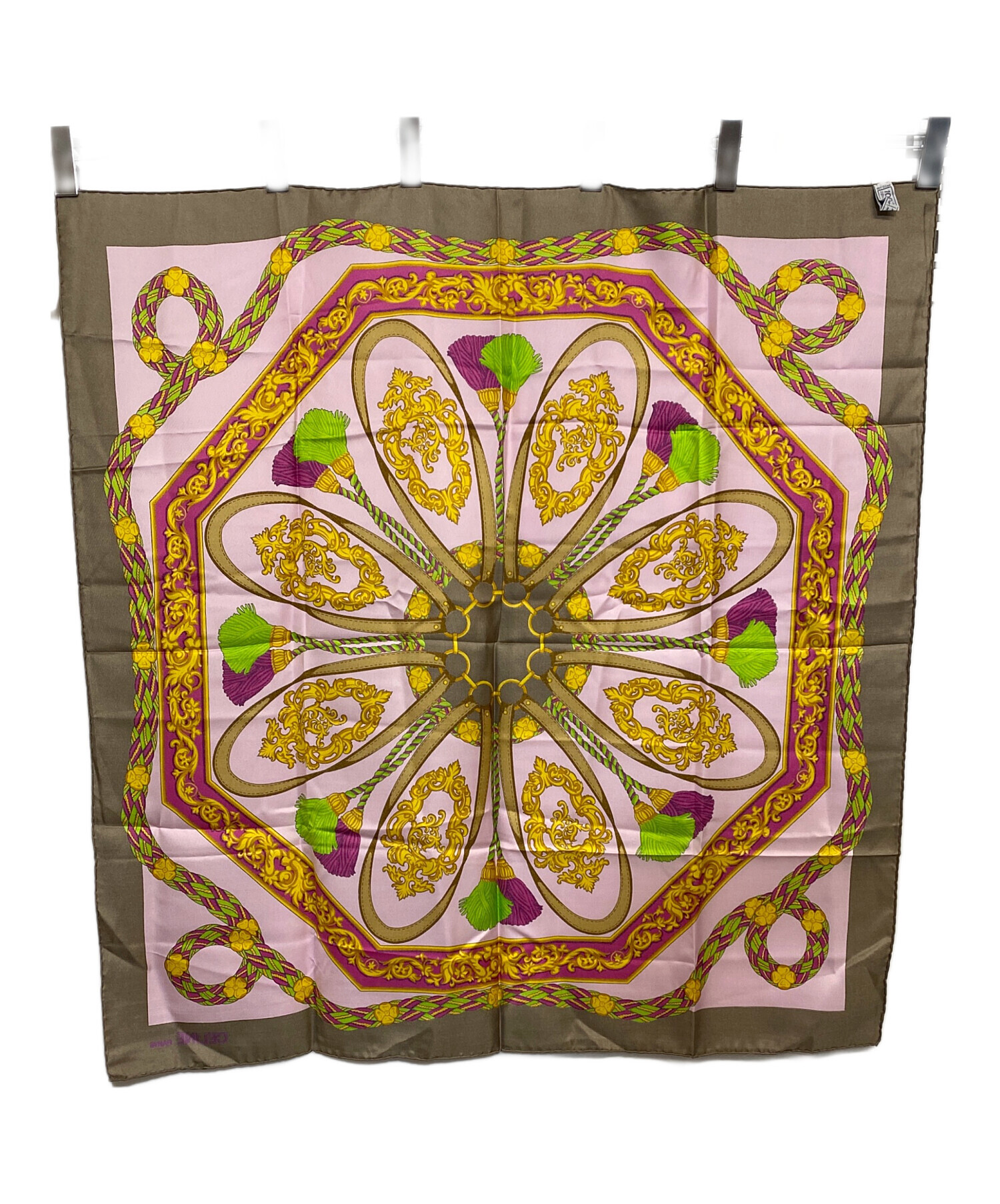 CELINE フラワープリント シルクスカーフ。総柄。美品。ヴィンテージ品。 Vintage CELINE Silk Scarf / セリーヌ・シルクスカーフ 