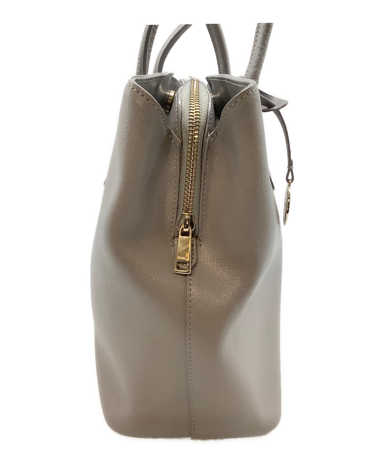 FURLA フルラ TESSA テッサ トートバッグ A4 大容量 通勤 FURLA フルラ TESSA テッサ トートバッグ A4サイズ - メルカリ