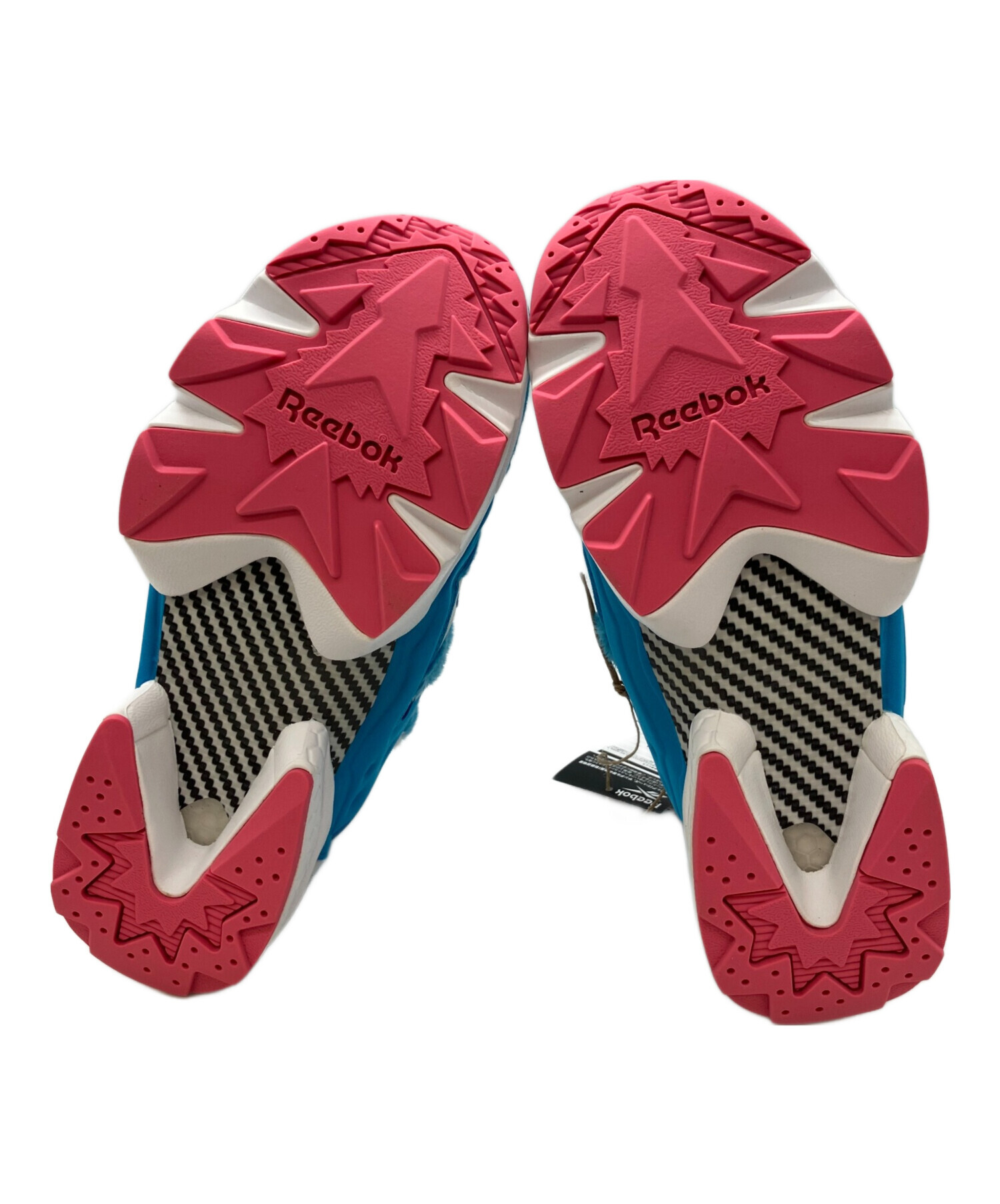 【レア美品】Reebok×ドラえもん×atmos pump fury リーボック atmosがリーボック クラシックの最もアイコニックなモデルの⼀つである