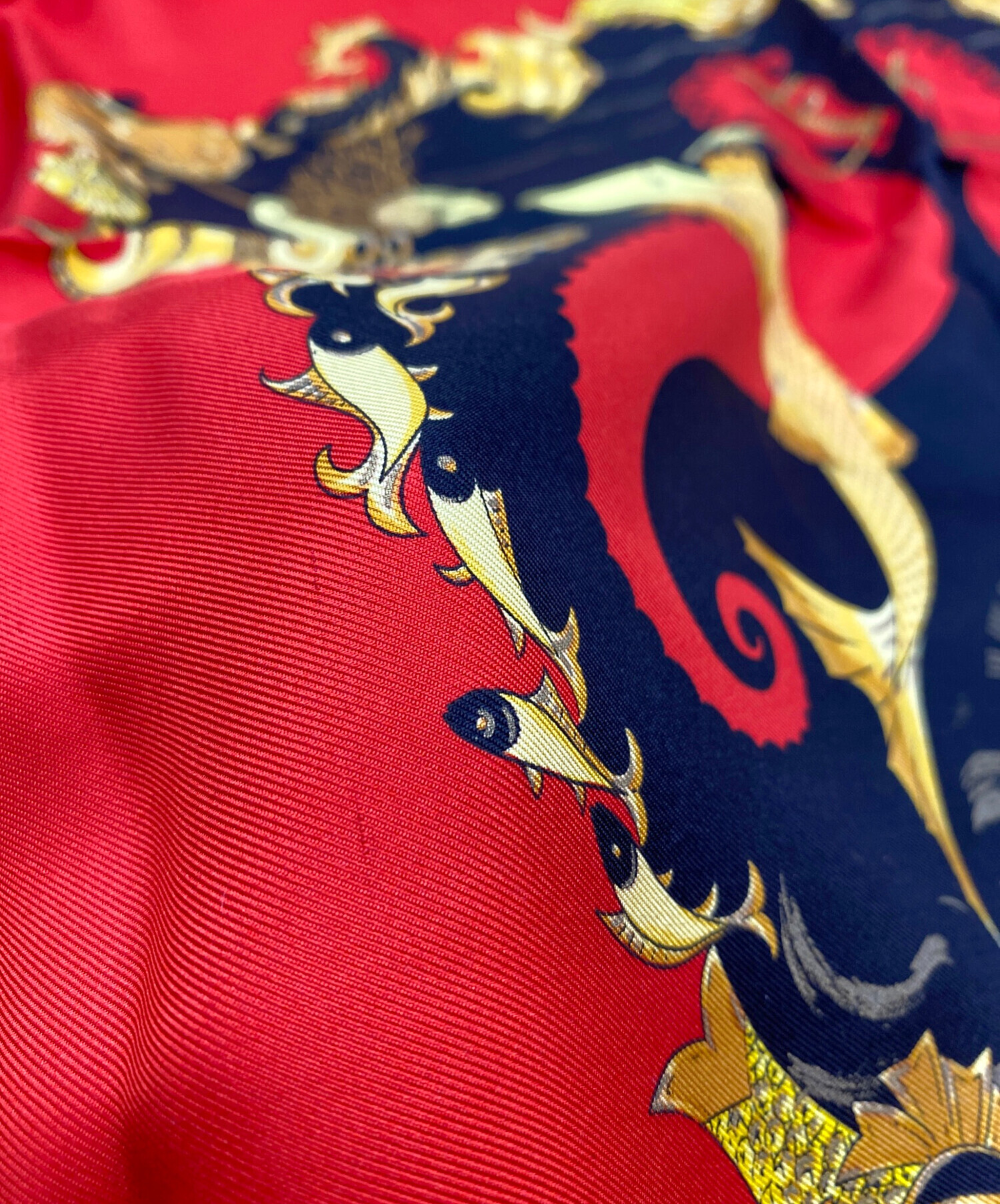 中古・古着通販】VERSACE (ヴェルサーチェ) スカーフ ブラック×レッド
