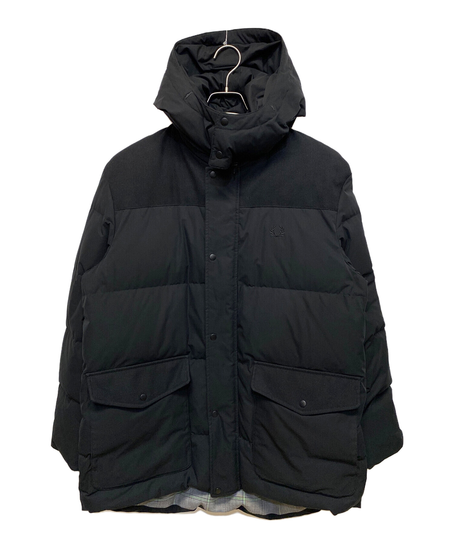 FRED PERRY ブラック ダウン Oサイズ　美品 中古・古着通販】FRED PERRY (フレッドペリー) ダウンジャケット