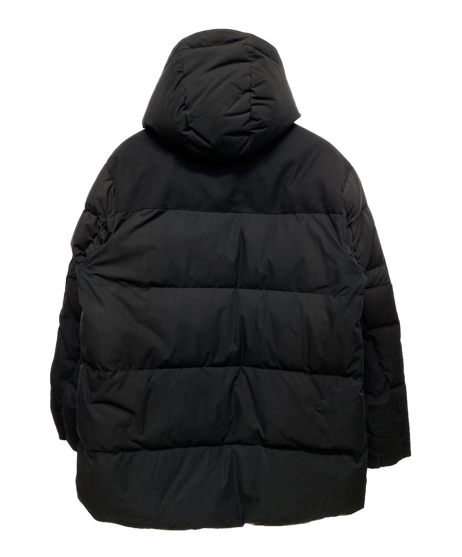 FRED PERRY ブラック ダウン Oサイズ　美品 中古・古着通販】FRED PERRY (フレッドペリー) ダウンジャケット