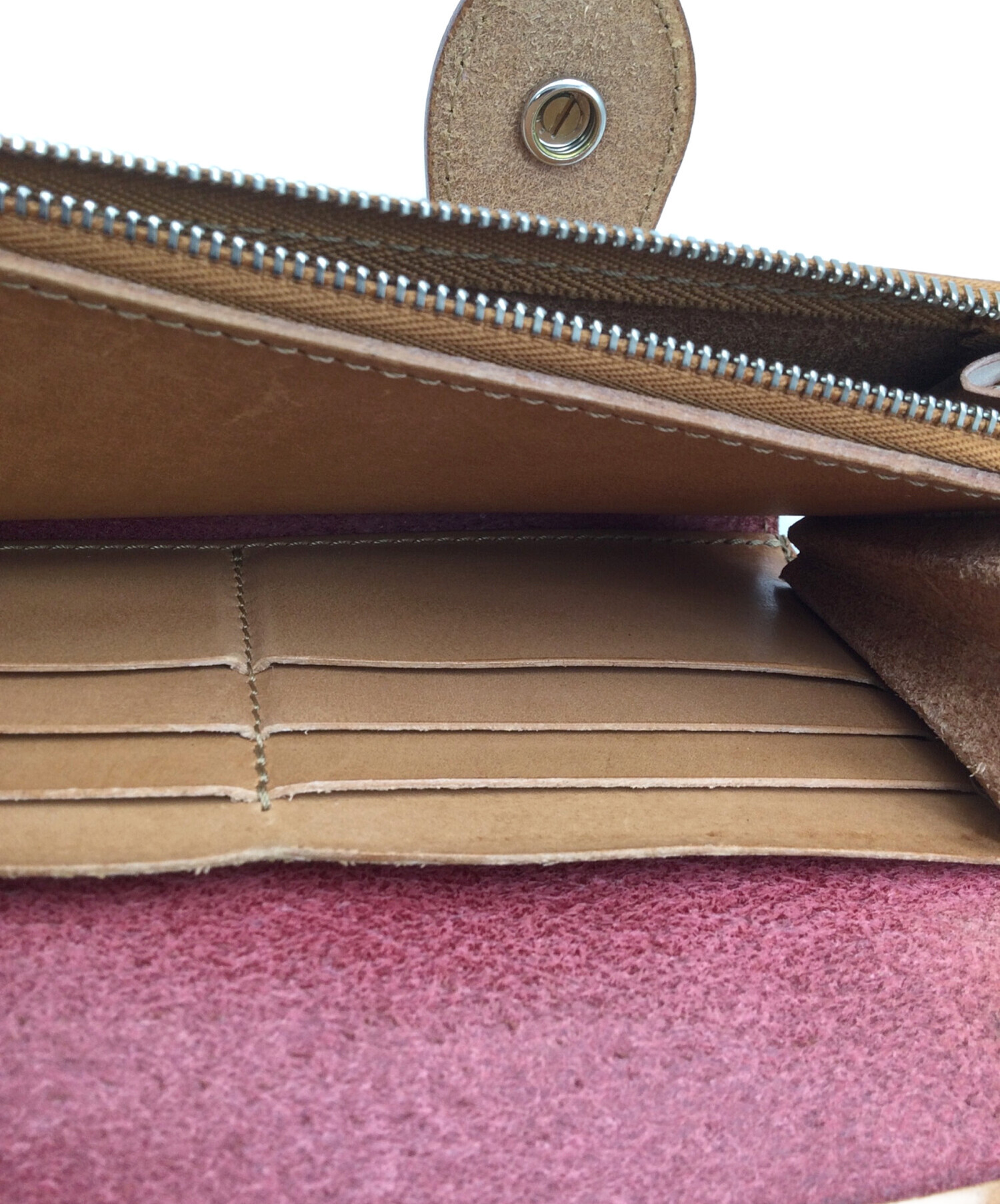 中古・古着通販】ALZUNI (アルズニ) 桜型抜き二つ折りファスナー財布