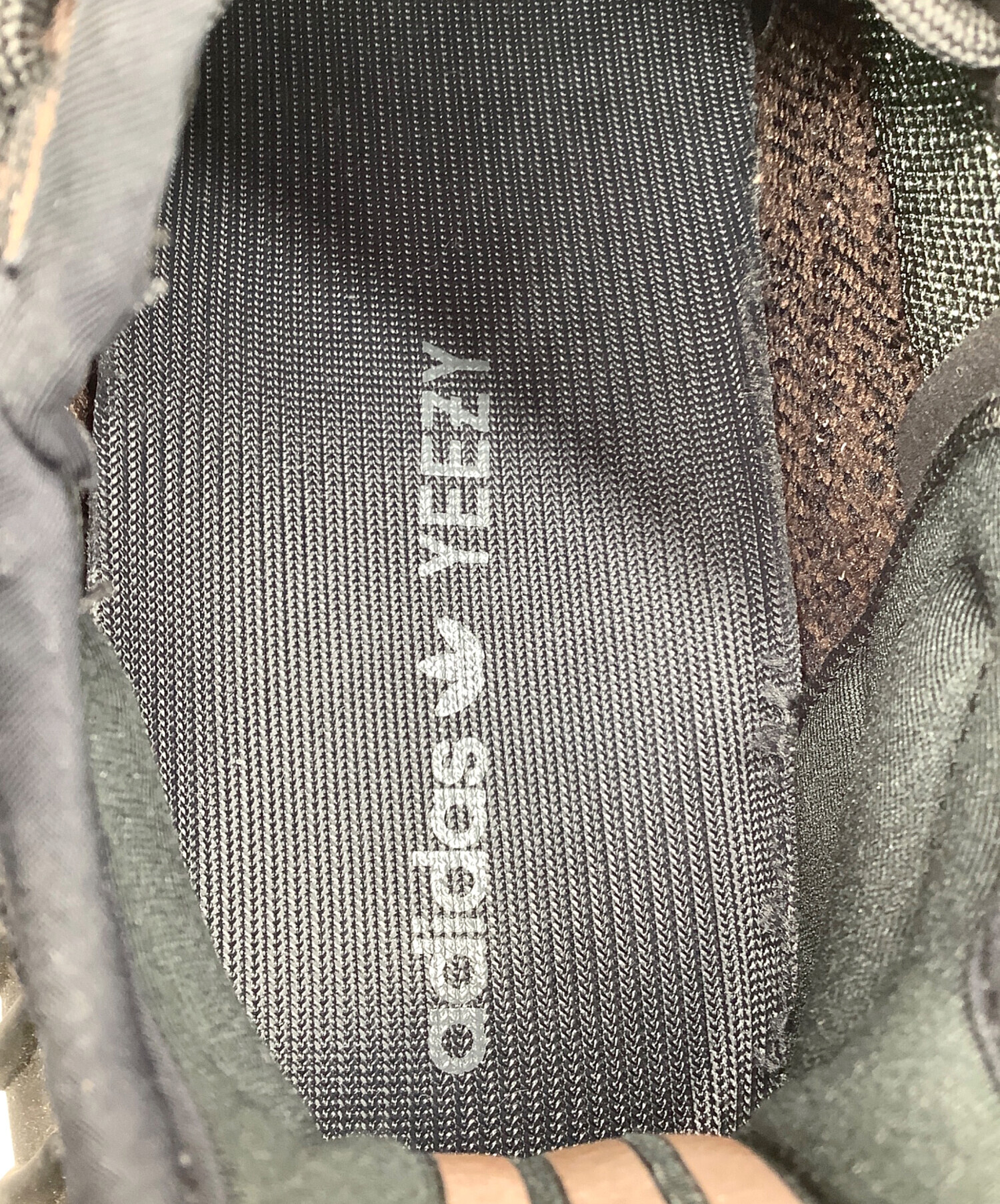 中古・古着通販】adidas (アディダス) YEEZ Boost 350 V2 