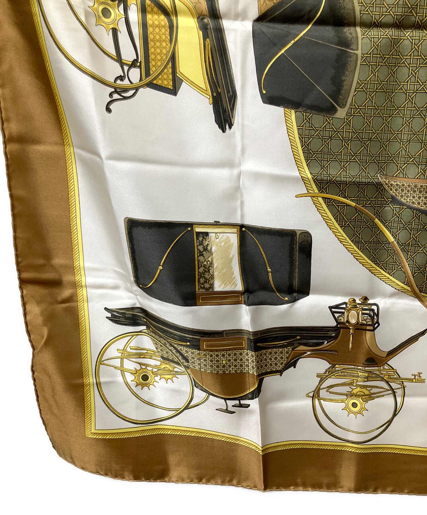 HERMES エルメス/折畳み式幌の馬車 カレ90/Aランク/82【中古】 カレ 90 《折り畳み式幌の馬車》 | Hermès - エルメス-公式サイト