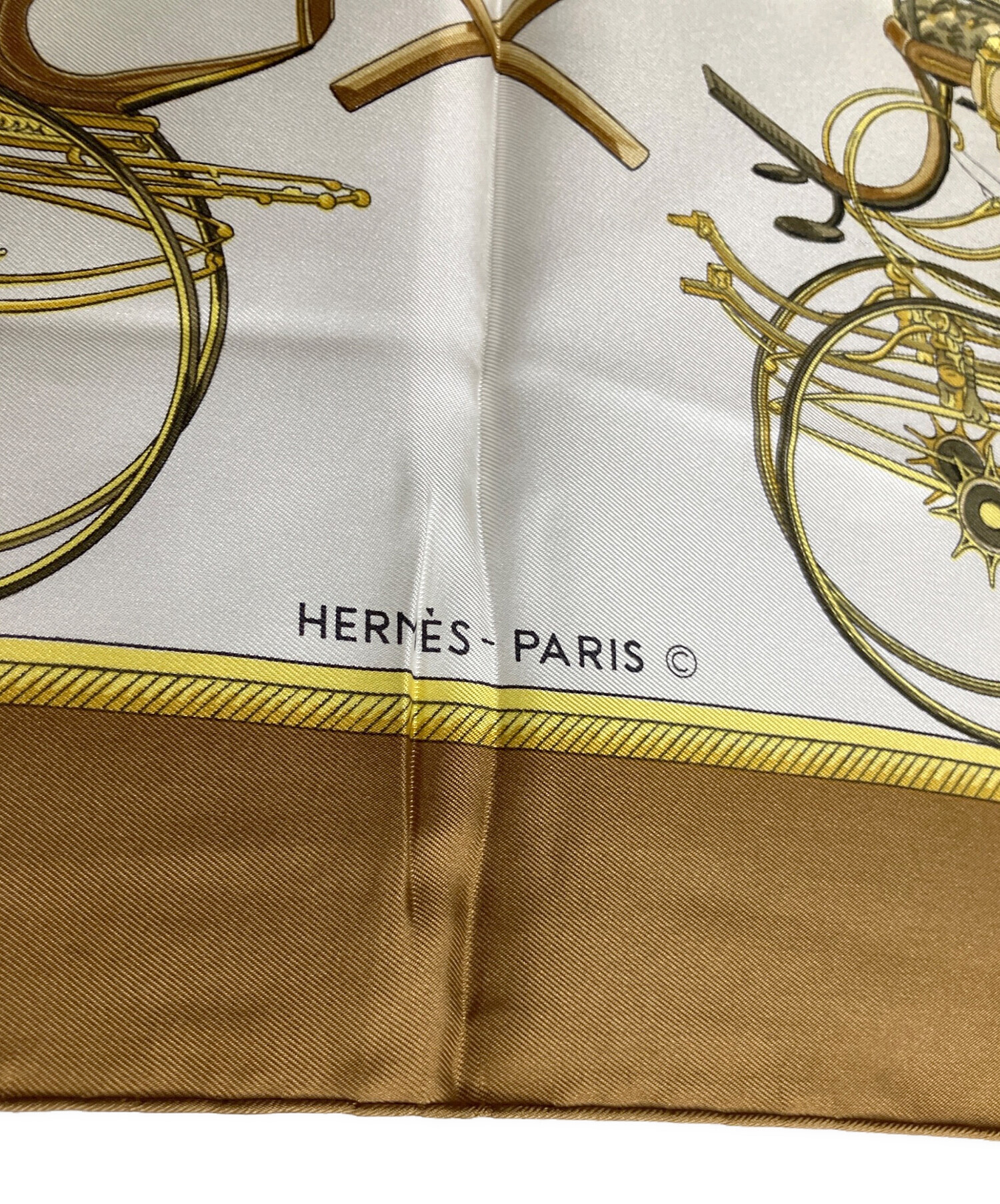 HERMES エルメス/折畳み式幌の馬車 カレ90/Aランク/82【中古】 エルメスカレ90 折りたたみ式幌の馬車 白×青 レディース スカーフ