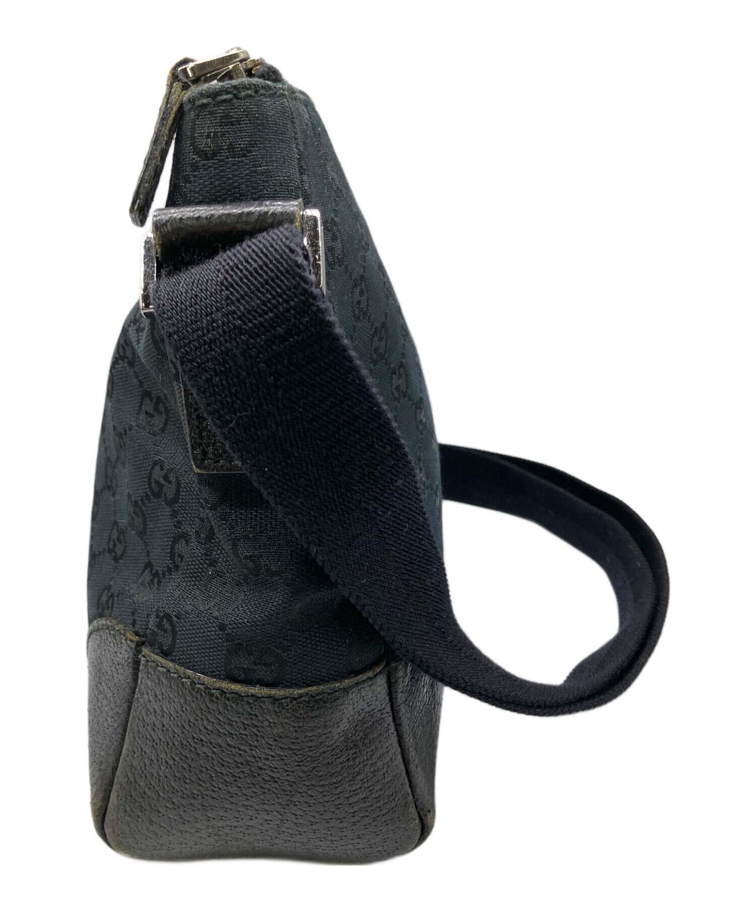 未使用級✨GUCCI グッチ　GGキャンバス　ショルダーバッグ　92728 黒 中古・古着通販】GUCCI (グッチ) GGキャンバスショルダーバッグ