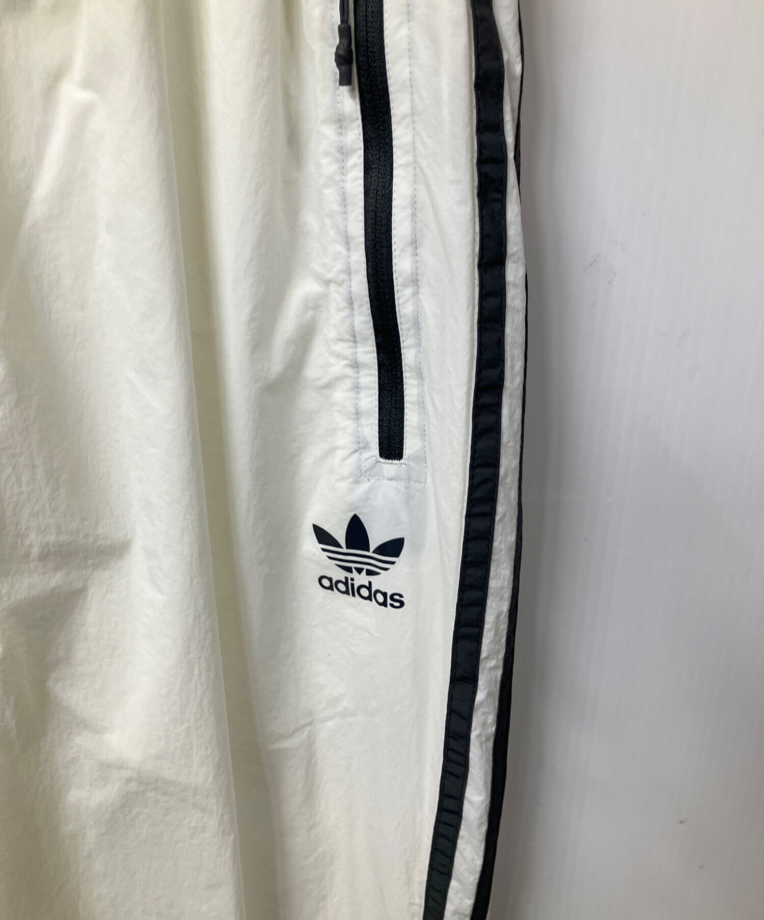 【貴重】アディダス／イングランド型ラグビーパンツ（白・中古）Mサイズ 中古・古着通販】adidas (アディダス) トラックパンツ ホワイト