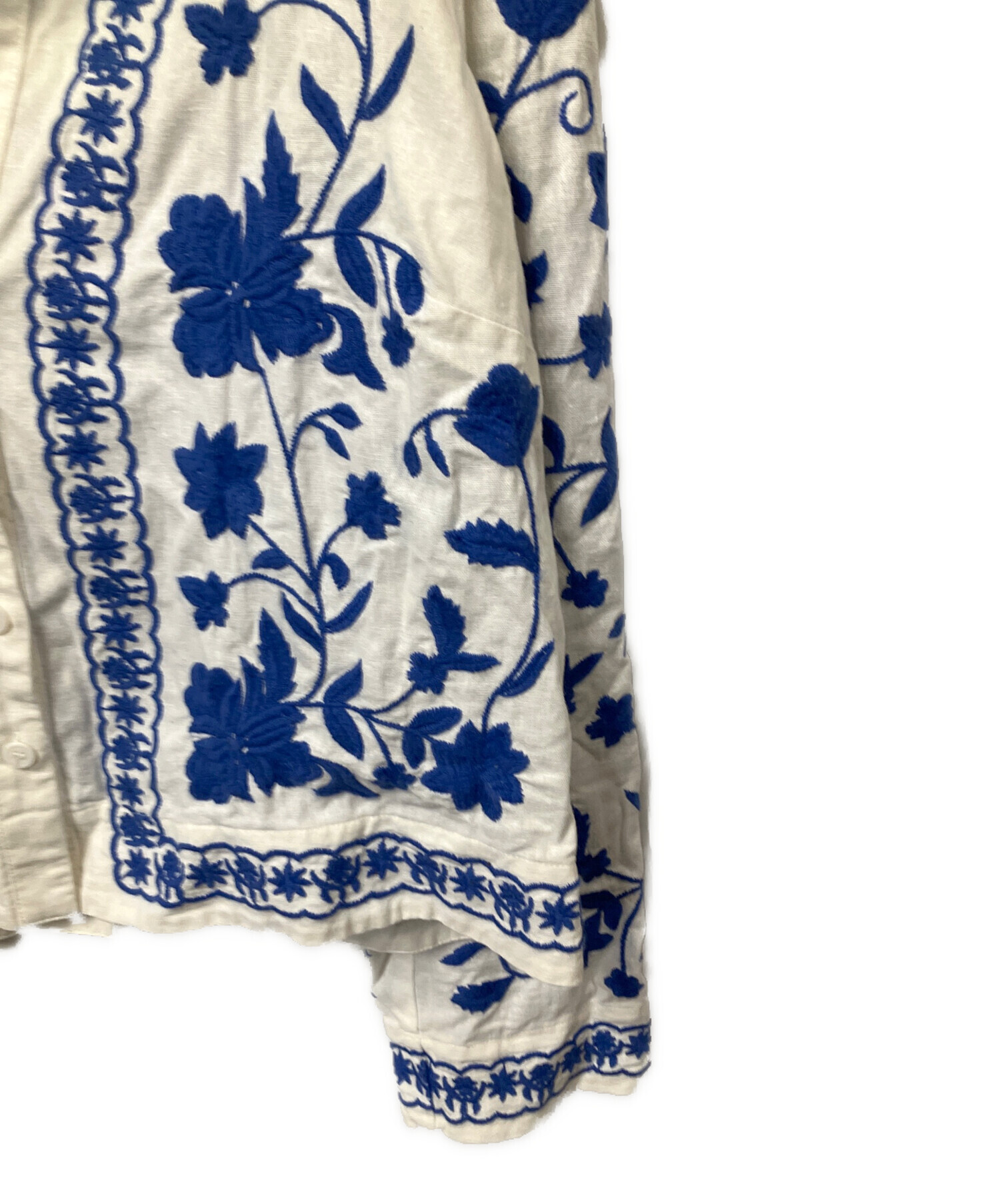 中古・古着通販】ZARA (ザラ) 刺繍入り長袖ブラウス ホワイト×ブルー