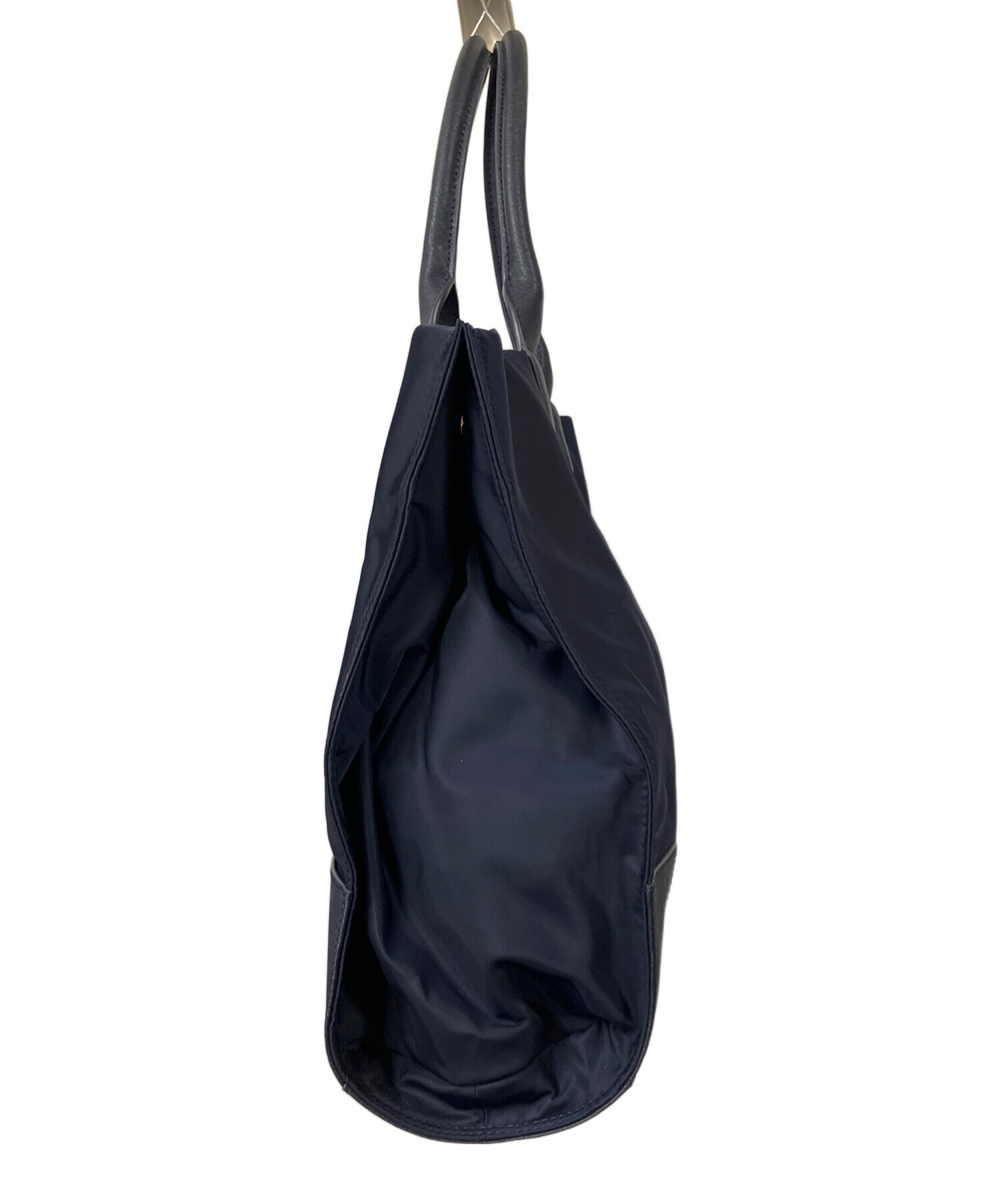 中古美品正規品　Tory Burch ブリテン チェーントートバッグ ネイビー 中古・古着通販】TORY BURCH (トリーバーチ) トートバッグ ネイビー